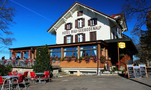 Hotel Rigi-Seebodenalp - Hotel Seebodenalp im Sommer