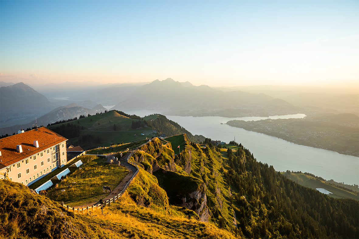Rigi-Kulm Hotel - Rigi-Kulm Aussenansicht