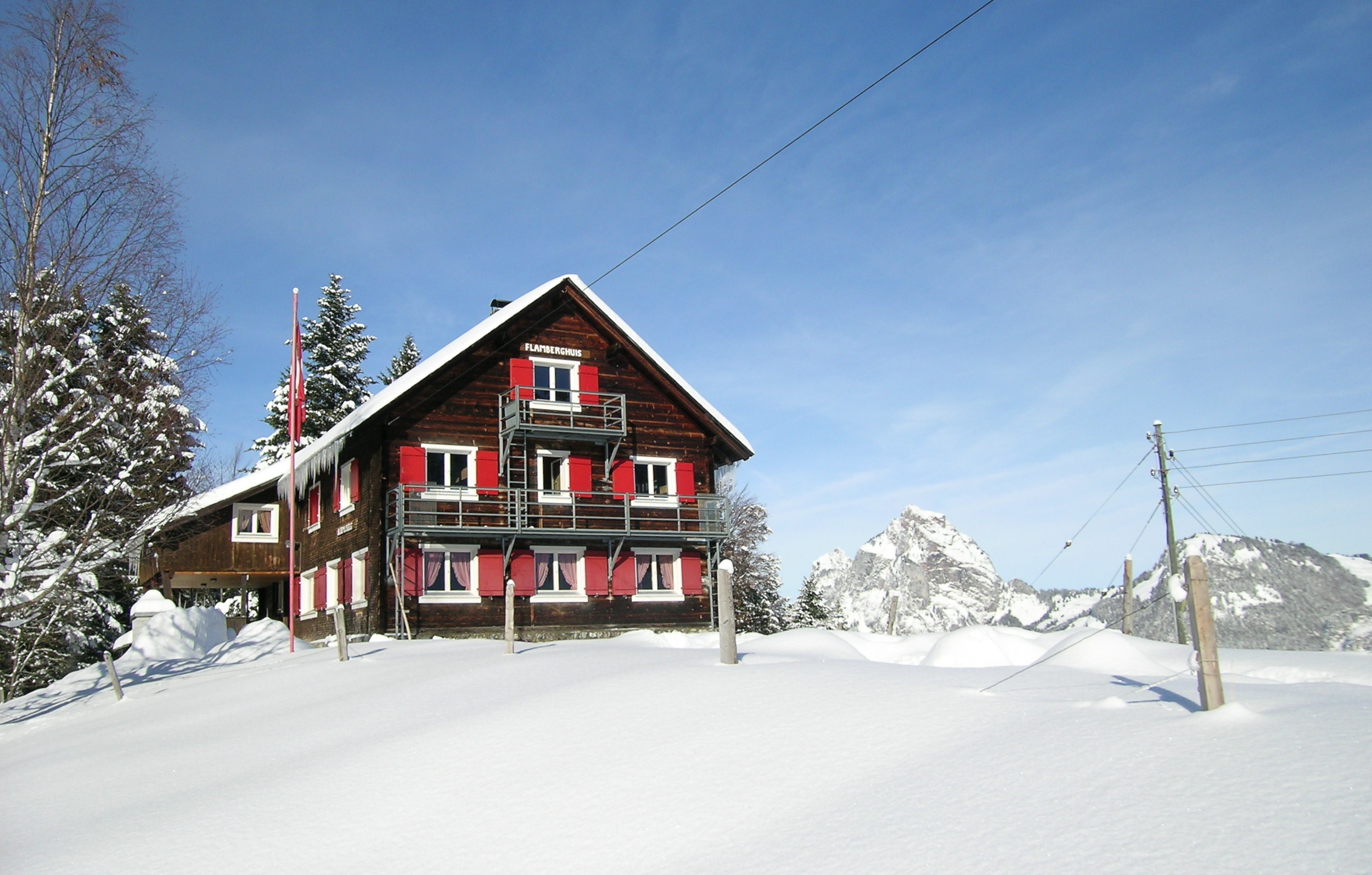 Flamberghuis Blüemlisegg Winter