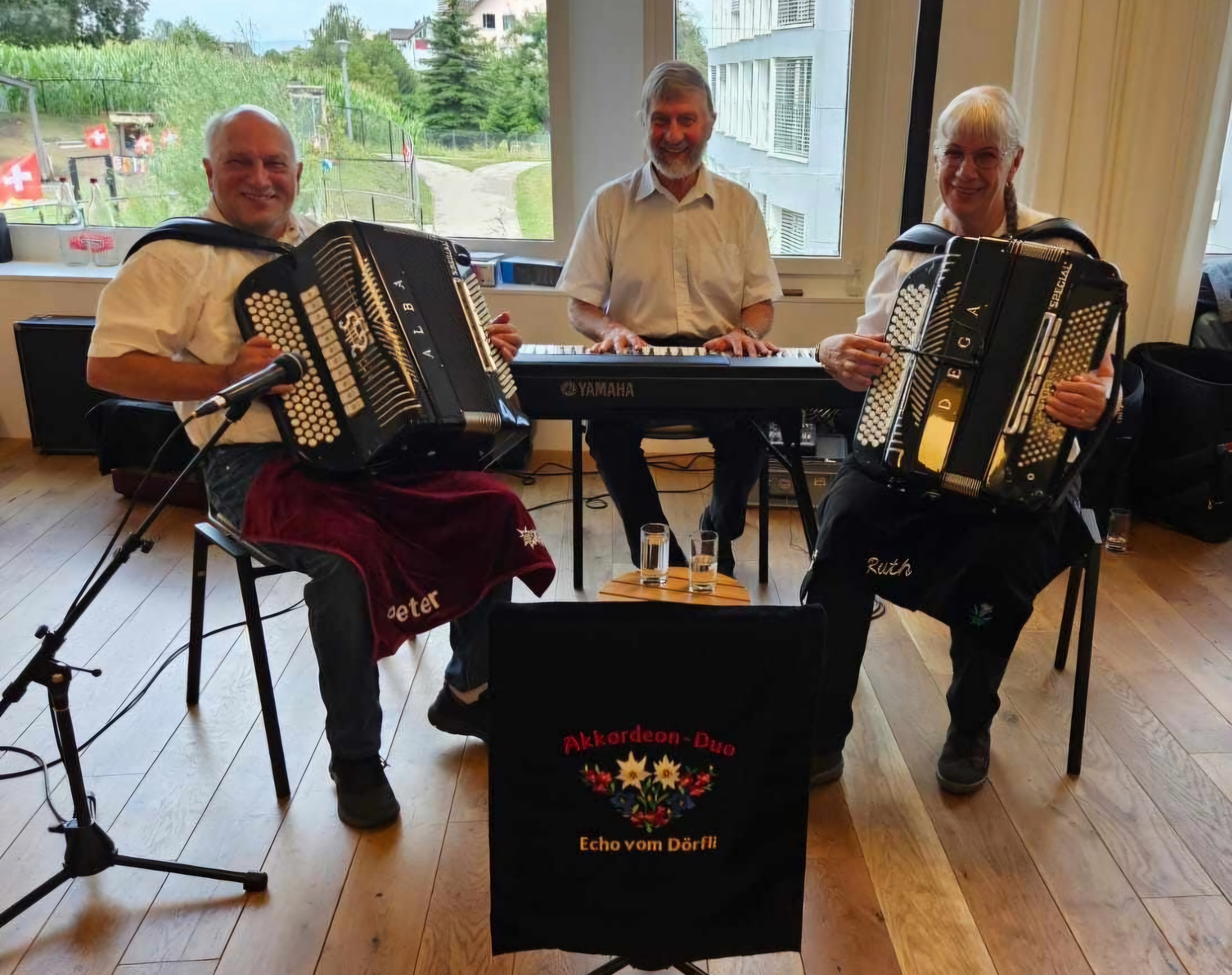 ECHO VOM DÖRFLI @ REGIO SHOP