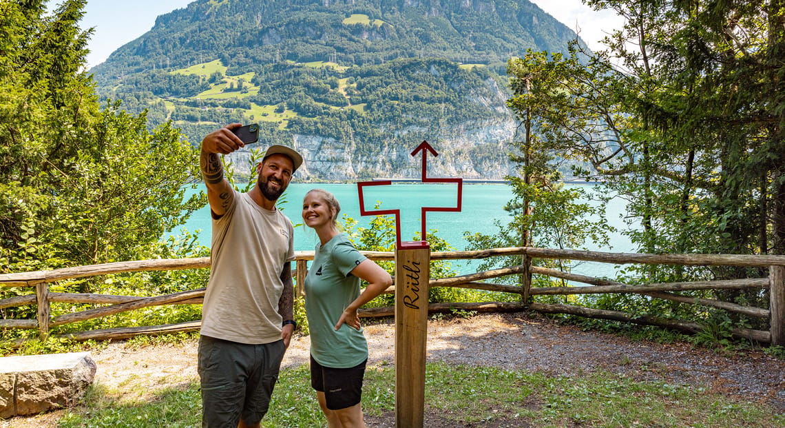 mys-La Voie Suisse - circuit au départ de Brunnen-SGV_Weg_der_Schweiz_mit_Logo_Selfiespot