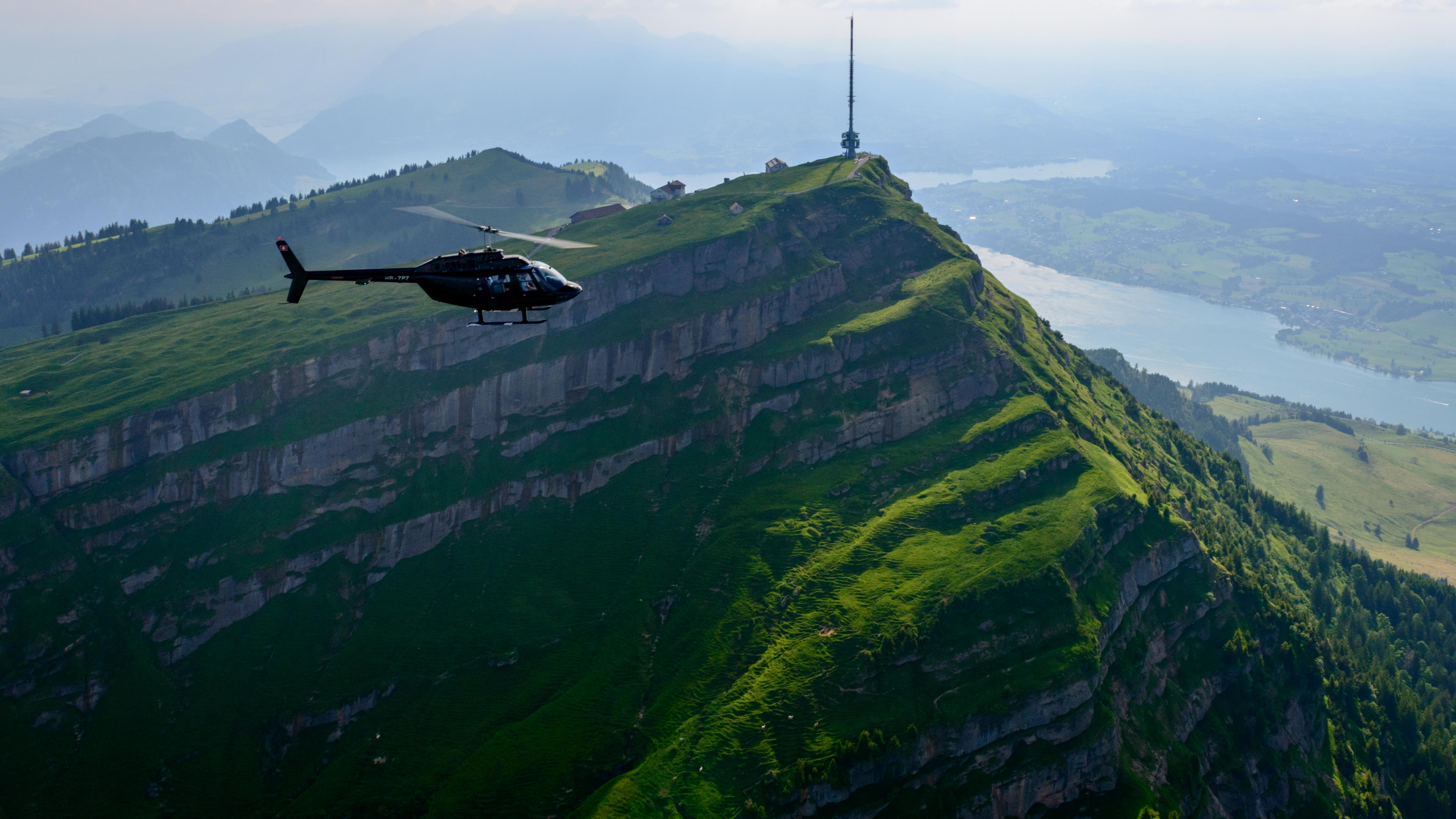 Helikopterflug über der Rigi