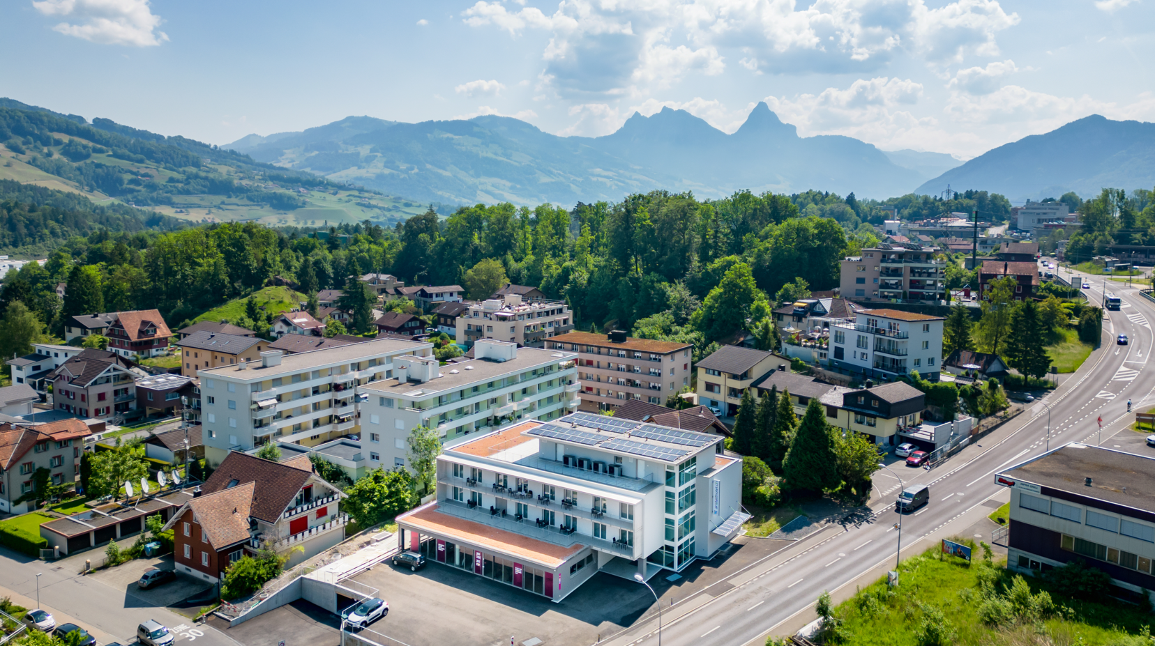 Anstatthotel - Anstatthotel Aussenansicht