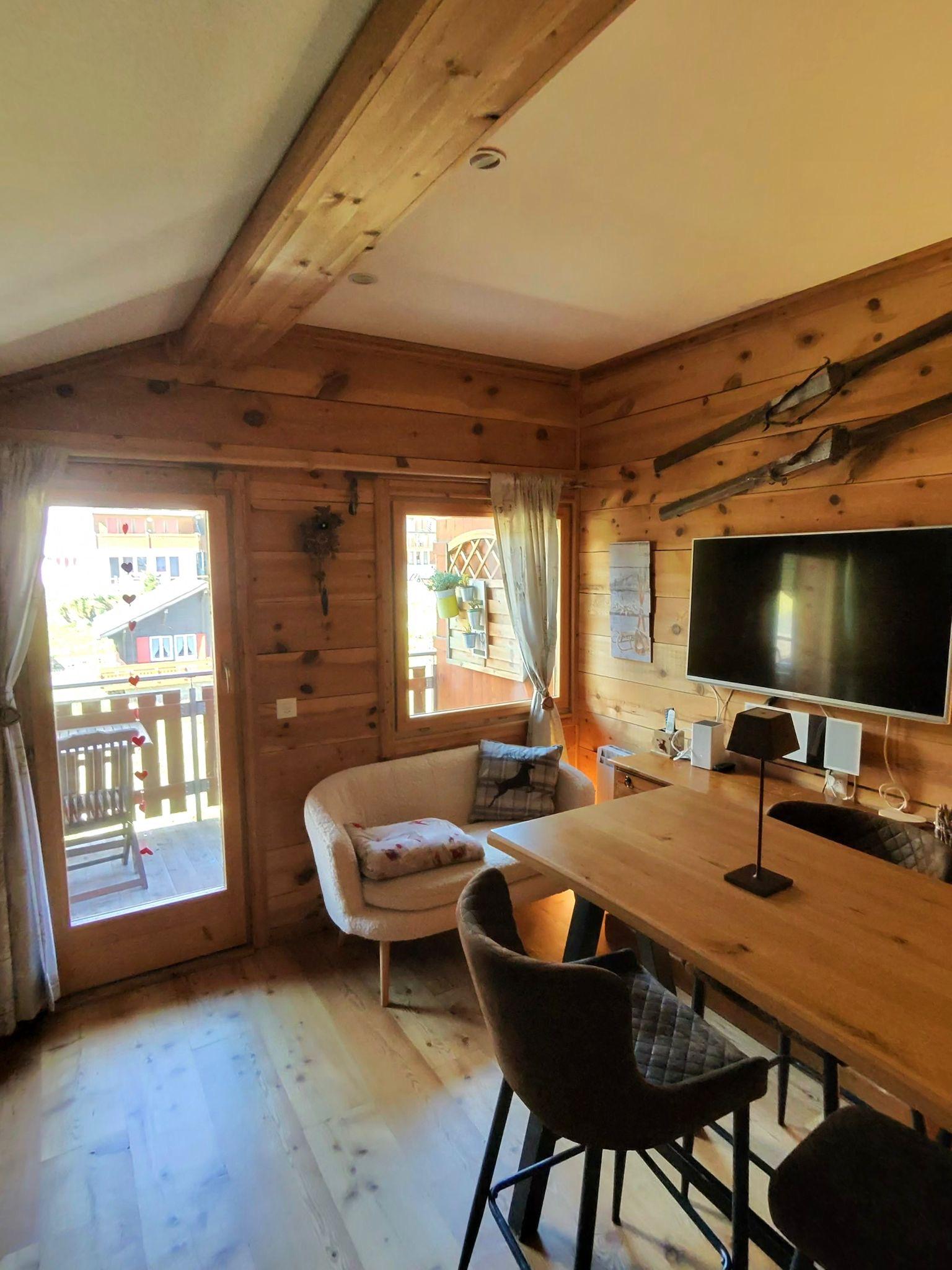 Topas - 33251346-c2d1-4b79-9ffc-eb8bb4f2b7c0