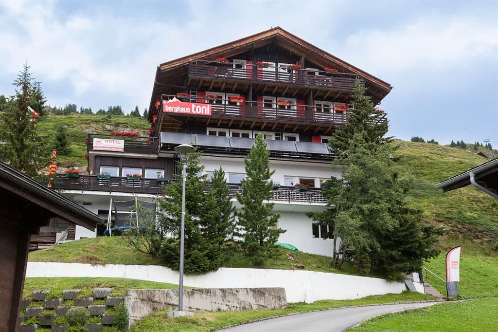 Hotel Berghaus Toni - Hotel in Summer