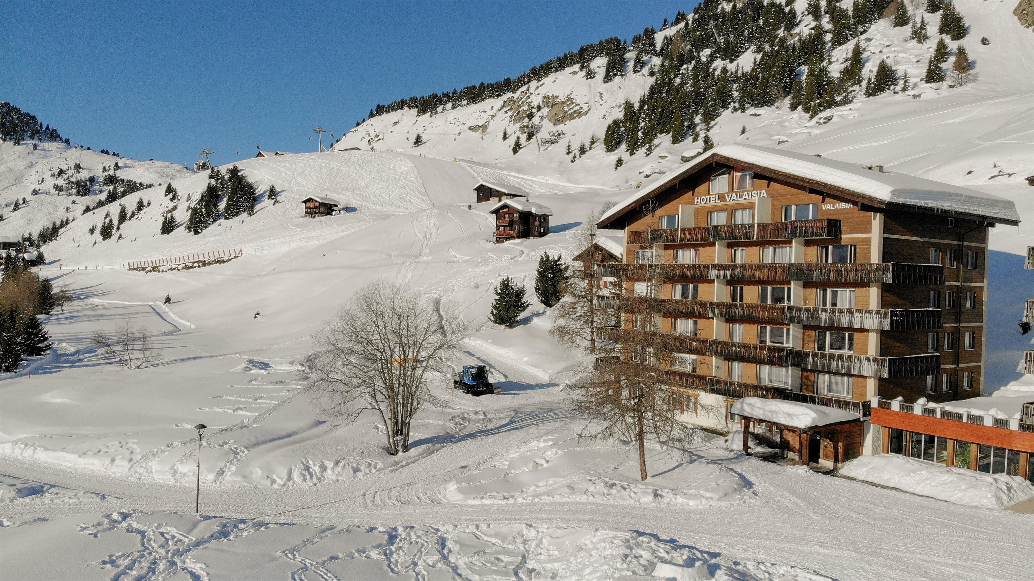 Valaisia 134 3. OG Süd - DJI_0476_edited