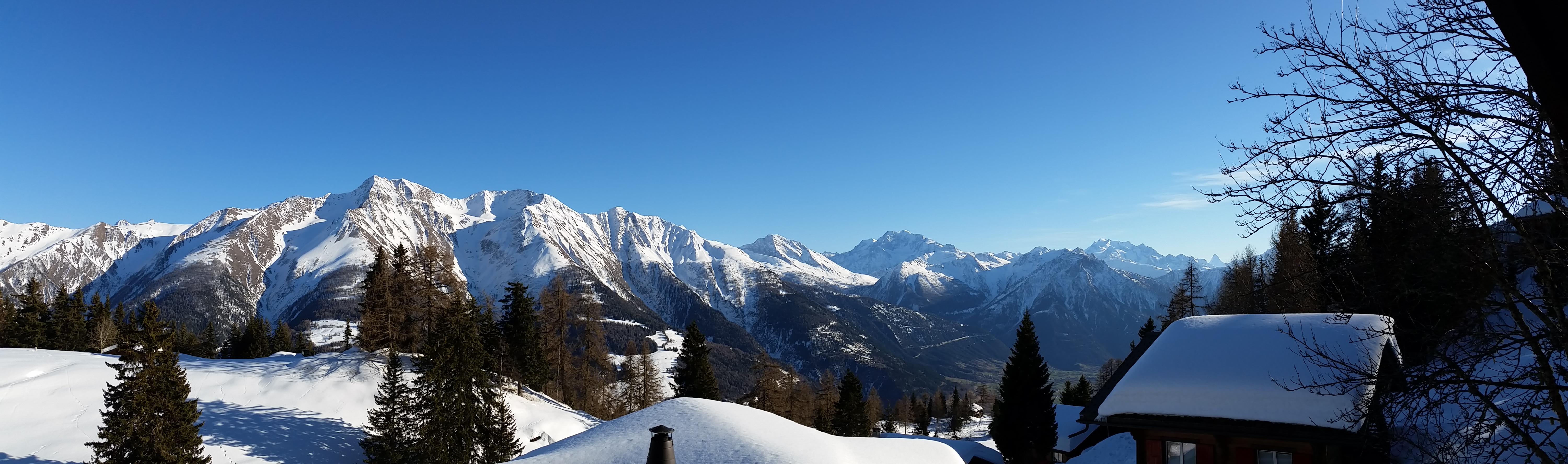Choucas - Chalet choucas Aussicht vom Balkon im Winter