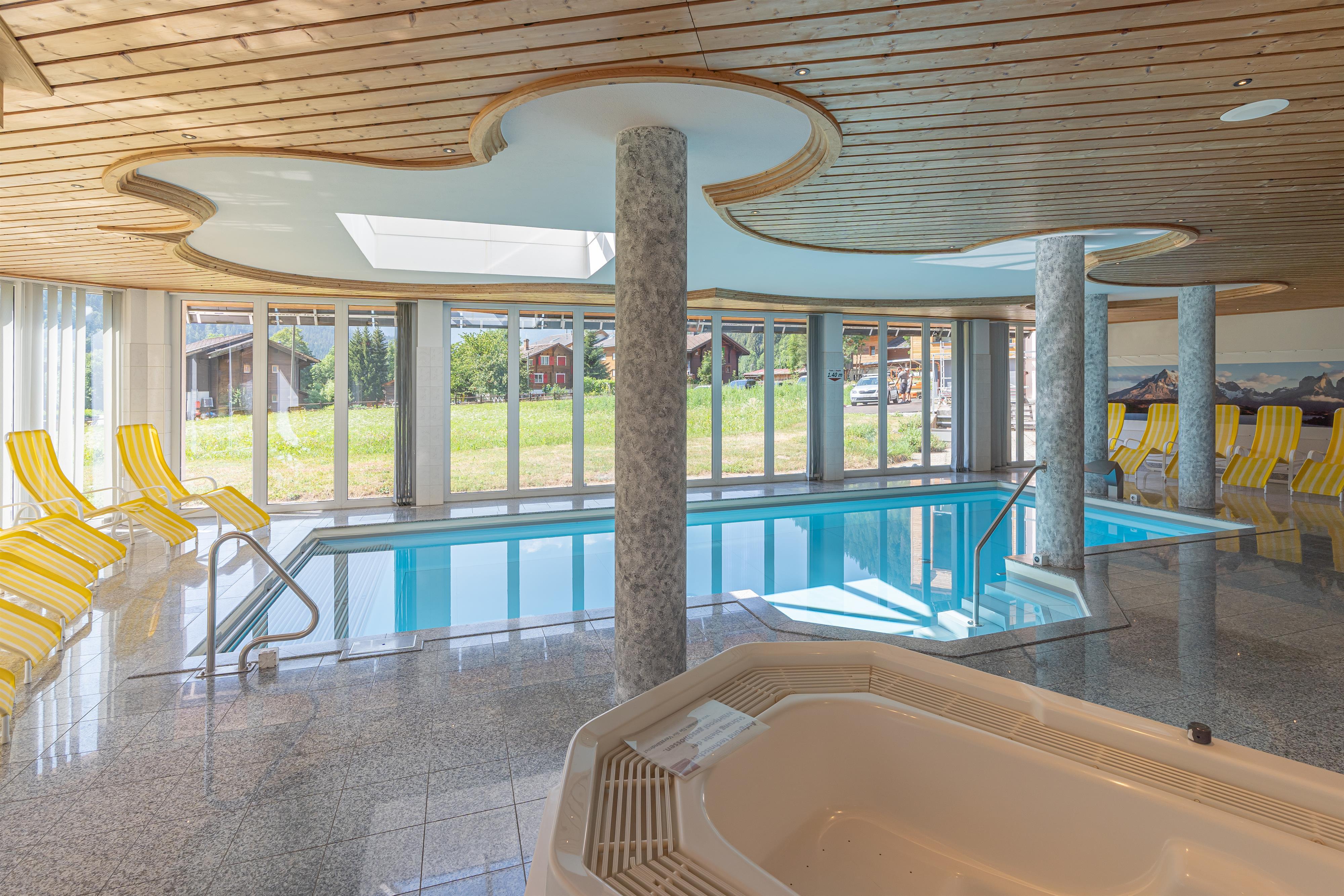 Hotel Alpenblick - Hallenbad nach Sueden