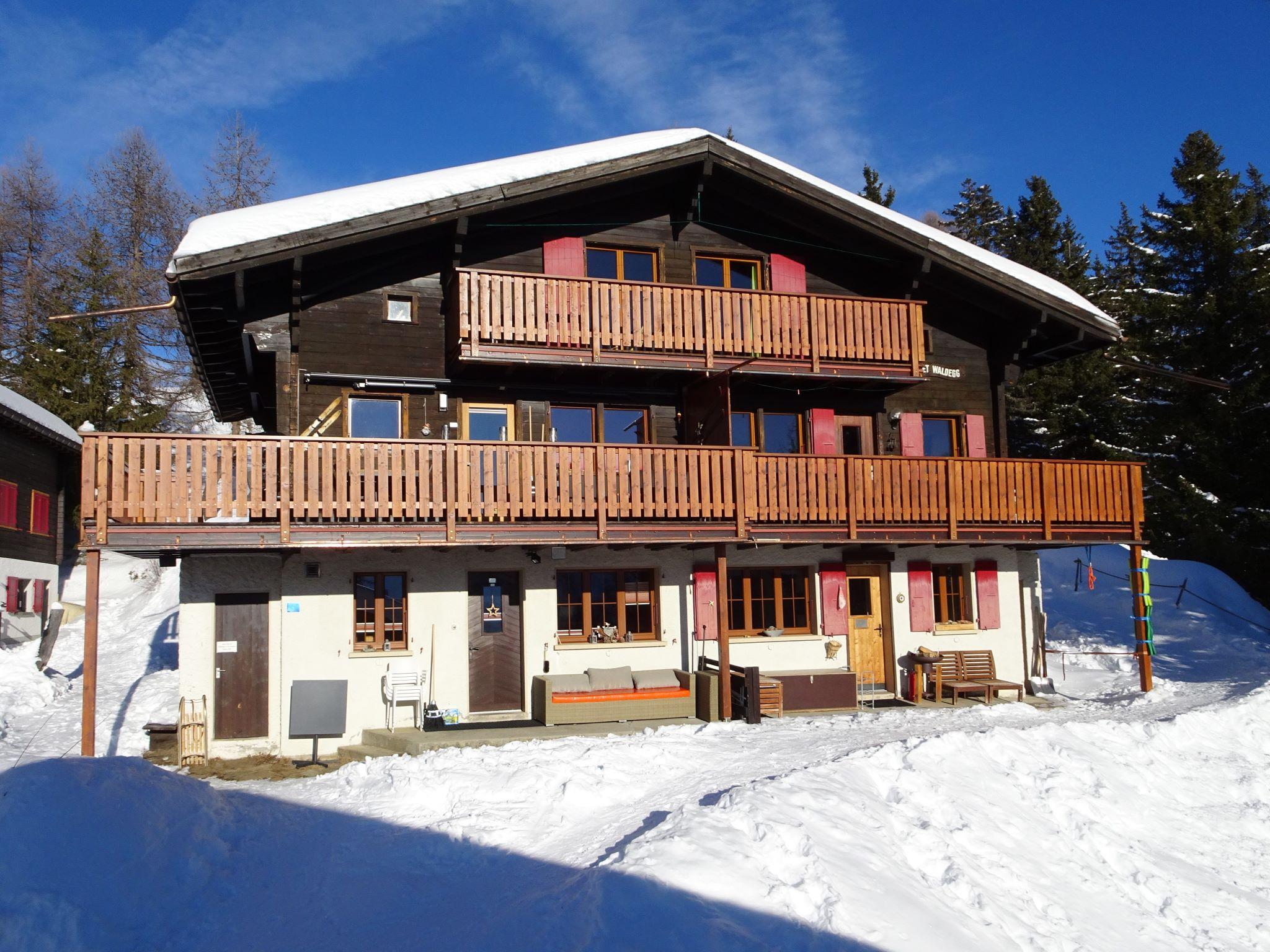 Waldegg Dachwohnung - Aussenansicht Winter