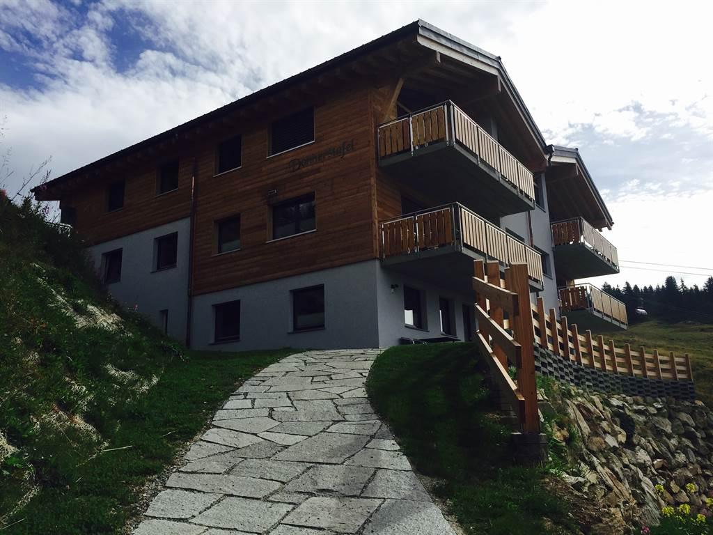 Donnerstafel EG Süd-West - Zugang Sommer