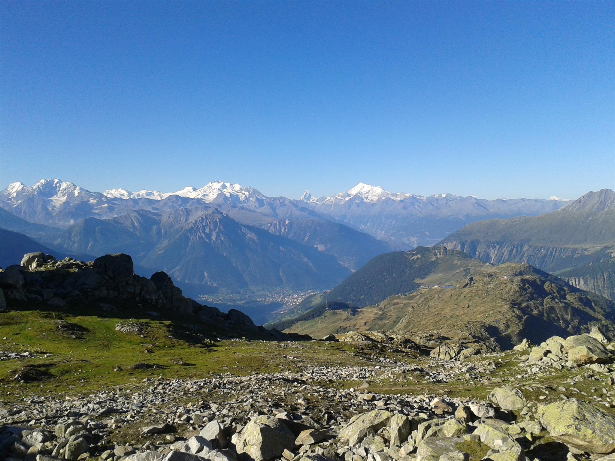 Weisshorn 2 1. OG West - schöne Wanderwege