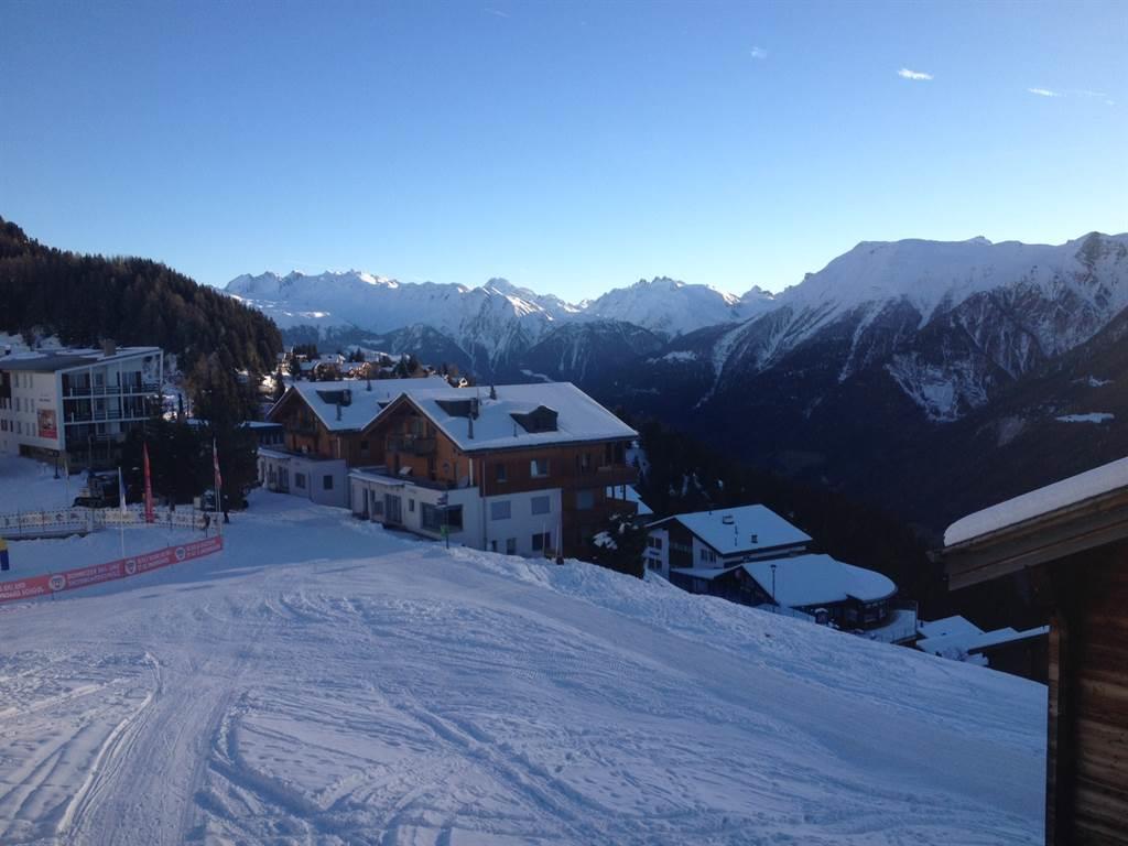 Serenella 2. Stock - Sicht von Balkon gegen Osten