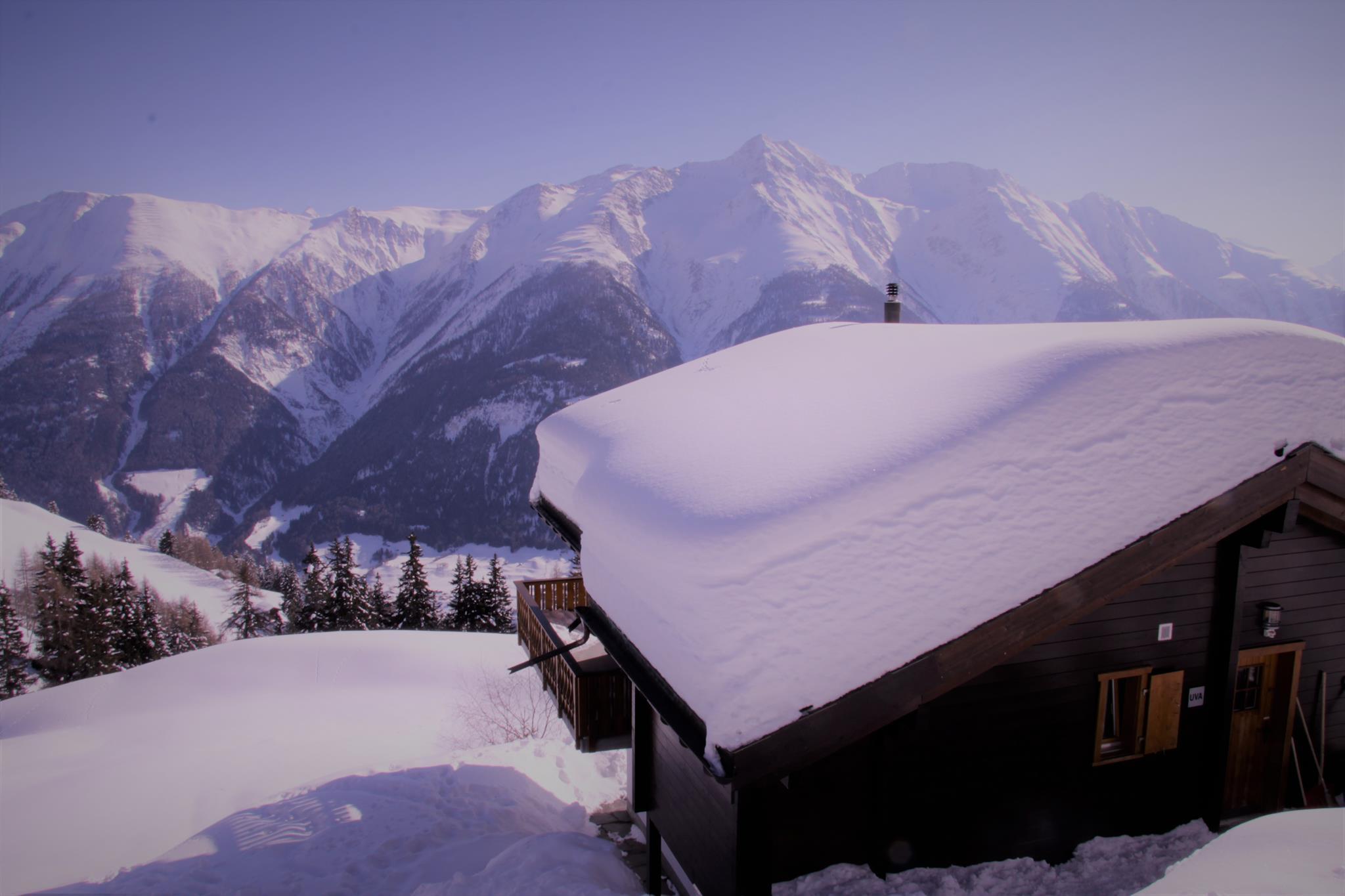 UVA - Chalet-UVA-Aussenansicht Winter-2