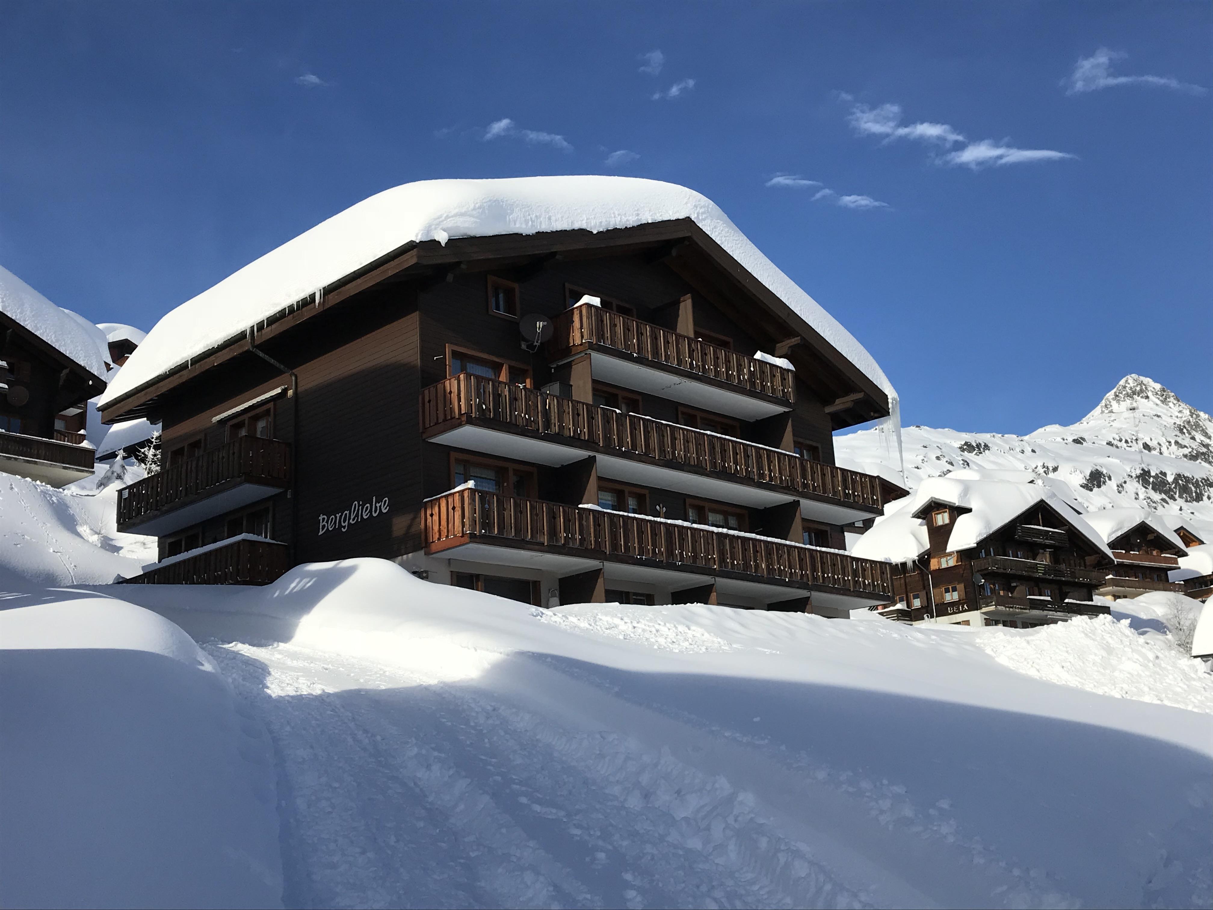Bergliebe 2 1/2 Zimmer - Haus Bergliebe Südansicht Winter