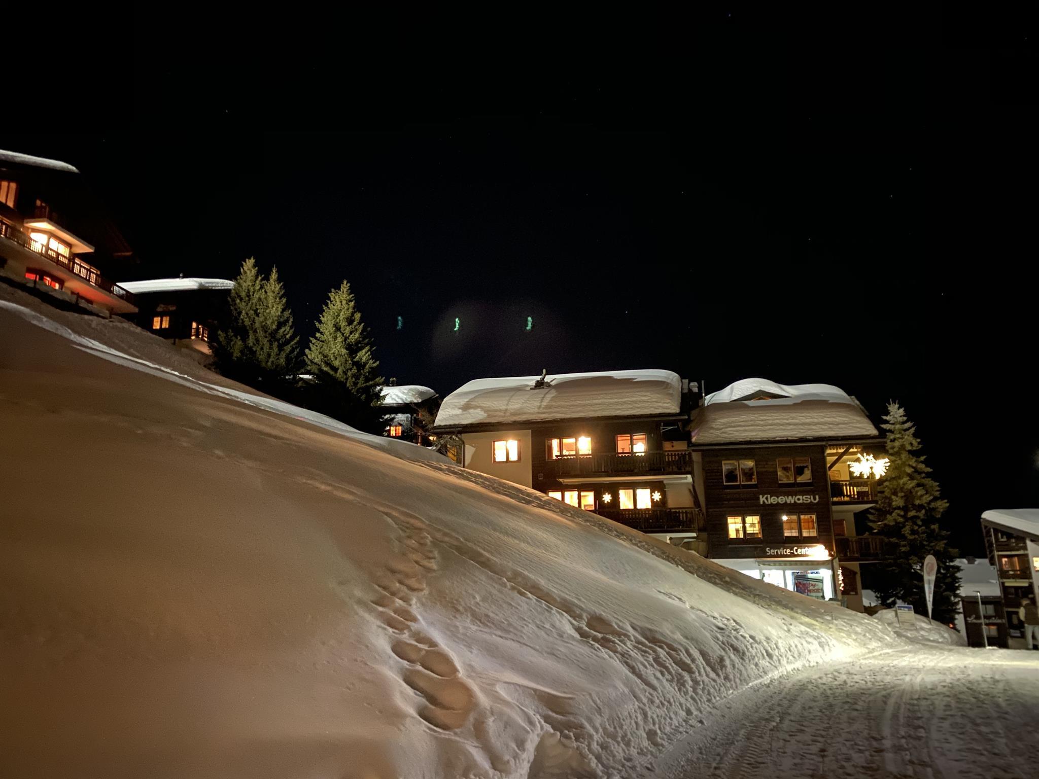 Kleewasu - Kleewasu bei Nacht, im Winter