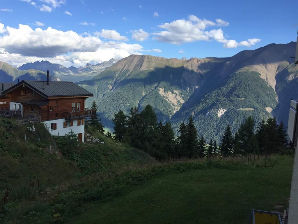 Alpenglück 37 - Balkonblick_ins_Tal