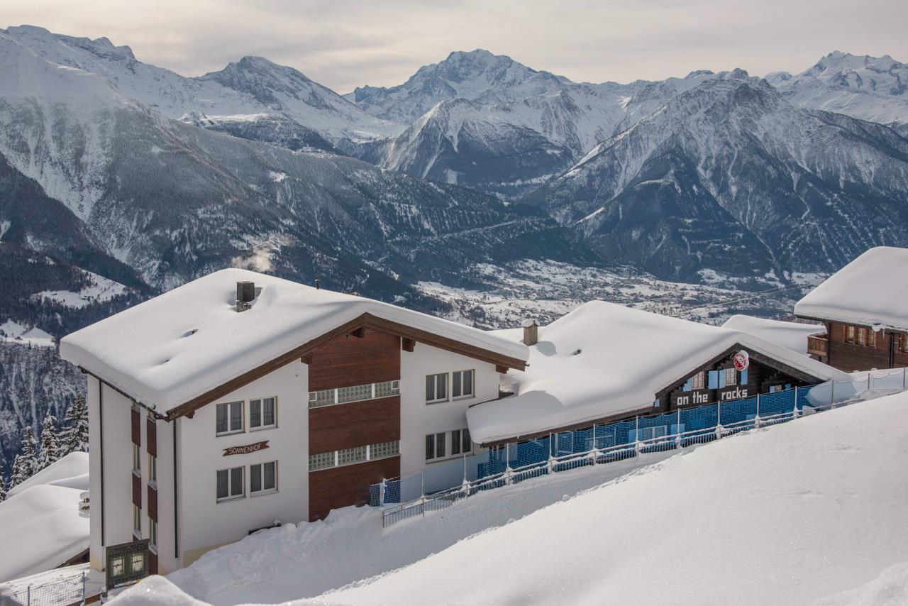 Sonnenhof 8 2. Stock Süd - Aussenansicht Winter 1