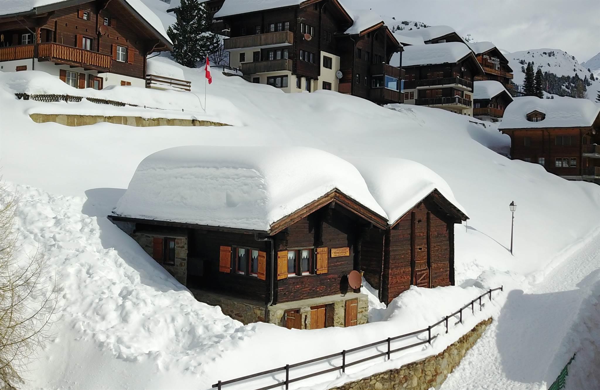 Alphüttli - Aussenansicht Winter