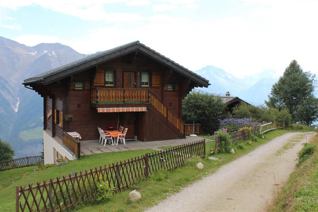 Alpengruss 1. Stock - Aussenansicht Sommer 2
