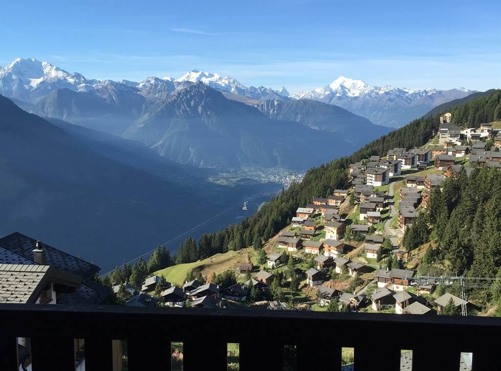Guxa Dachwohnung - Aussicht Süden