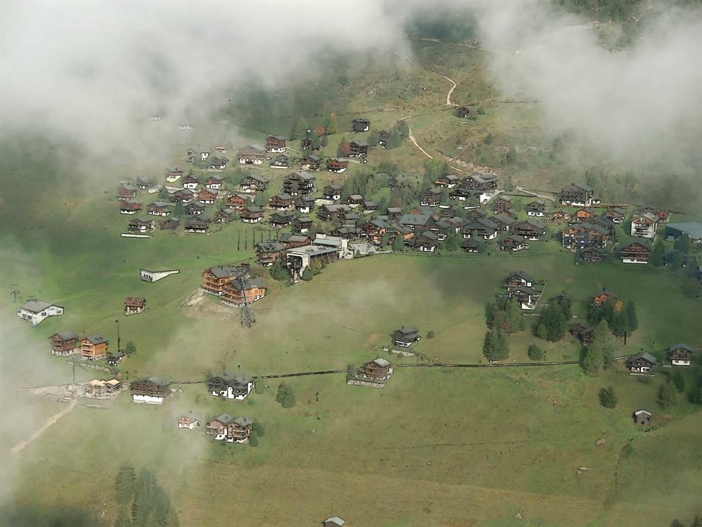 Riederhof B 254 - Luftaufnahme Riederalp west