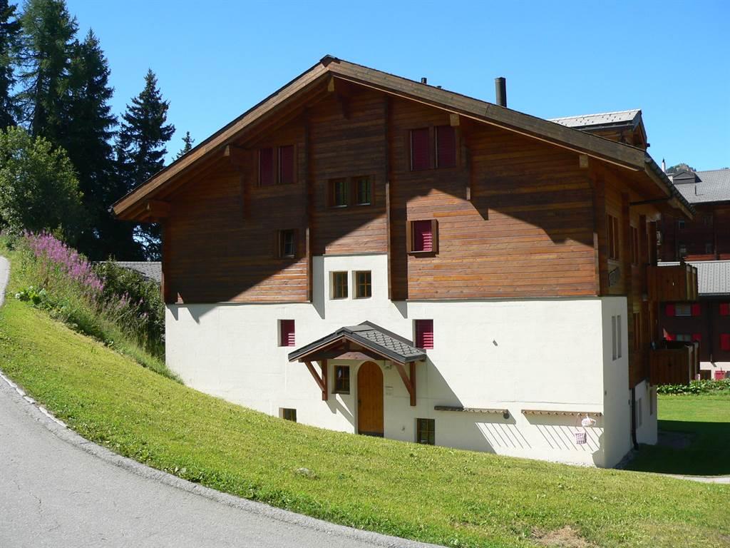 Brunnen 1. Stock - Eingangsansicht