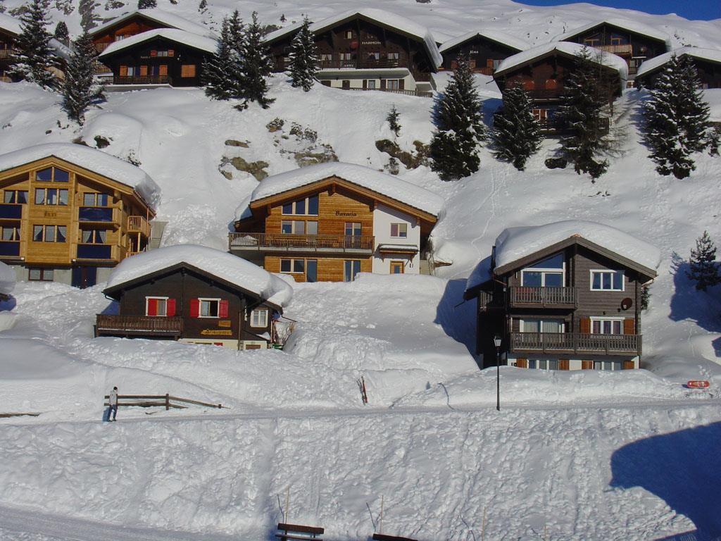 Bavaria EG - Aussenansicht (Blick von der Kapelle)