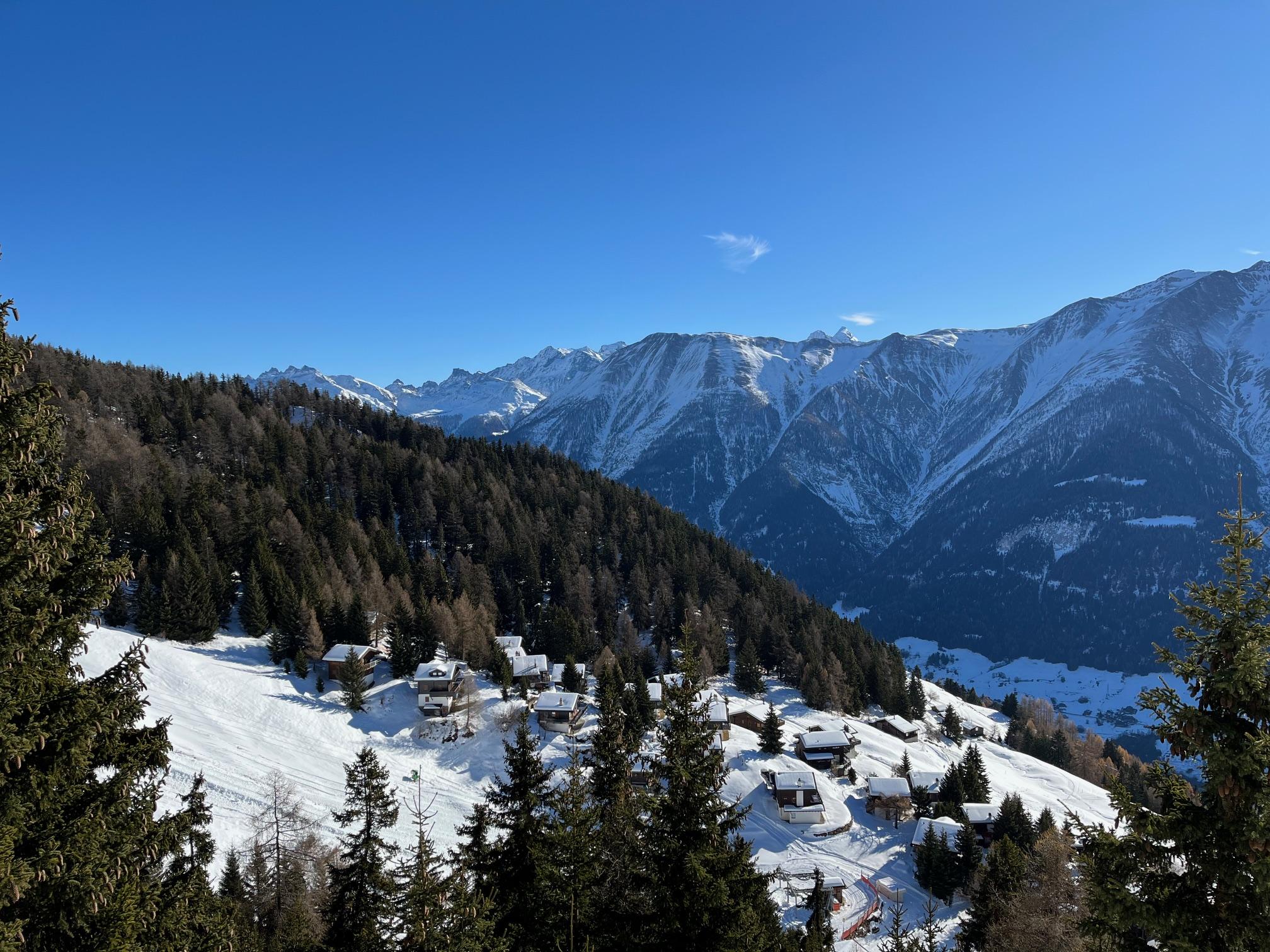 Gebidem 2. OG Süd - Aussicht Südseite