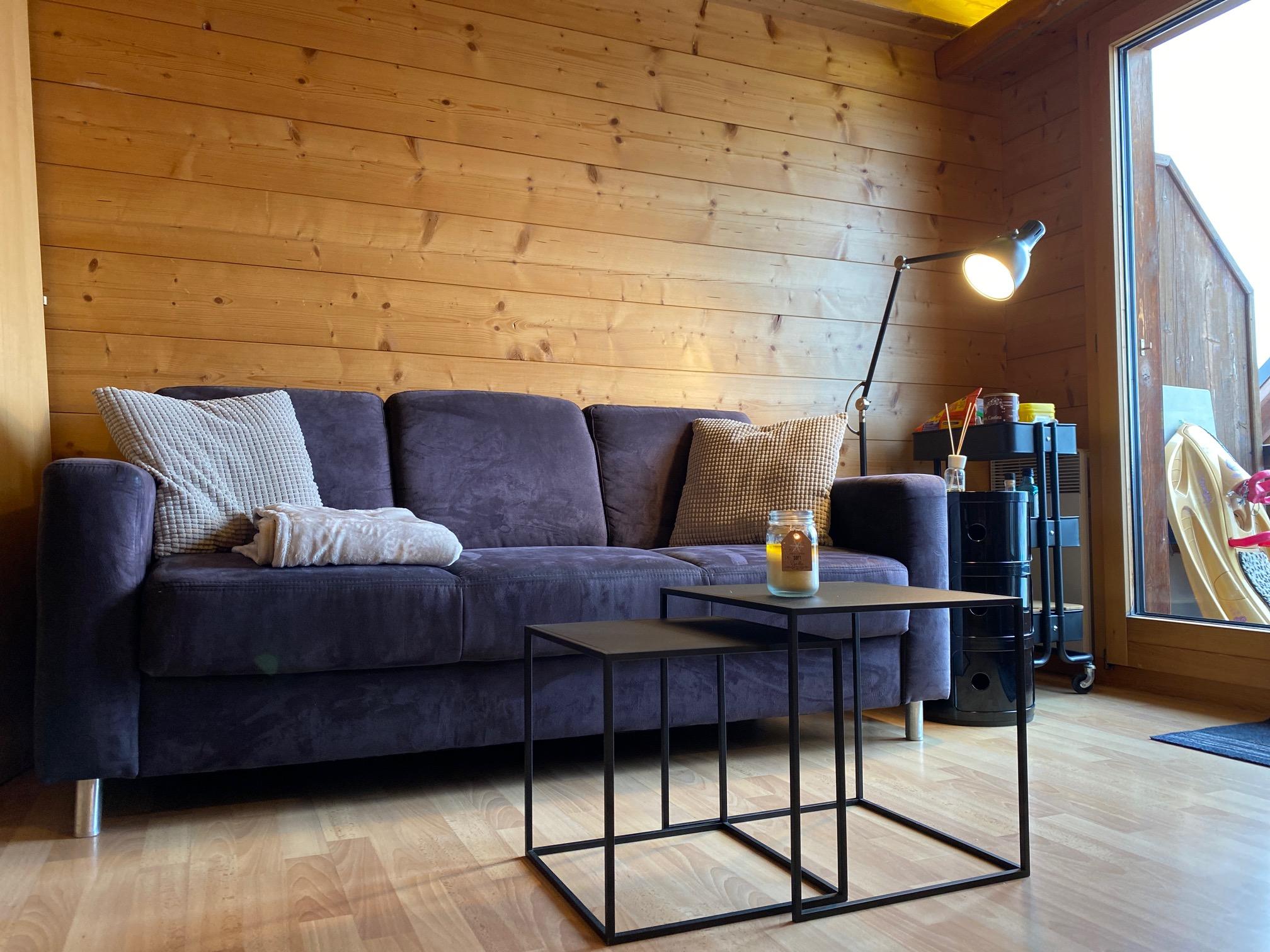 Cornelia 2. Stock - Wohnzimmer mit Sofa