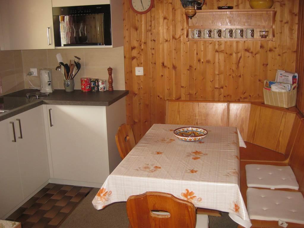 Römerhof - Esstisch