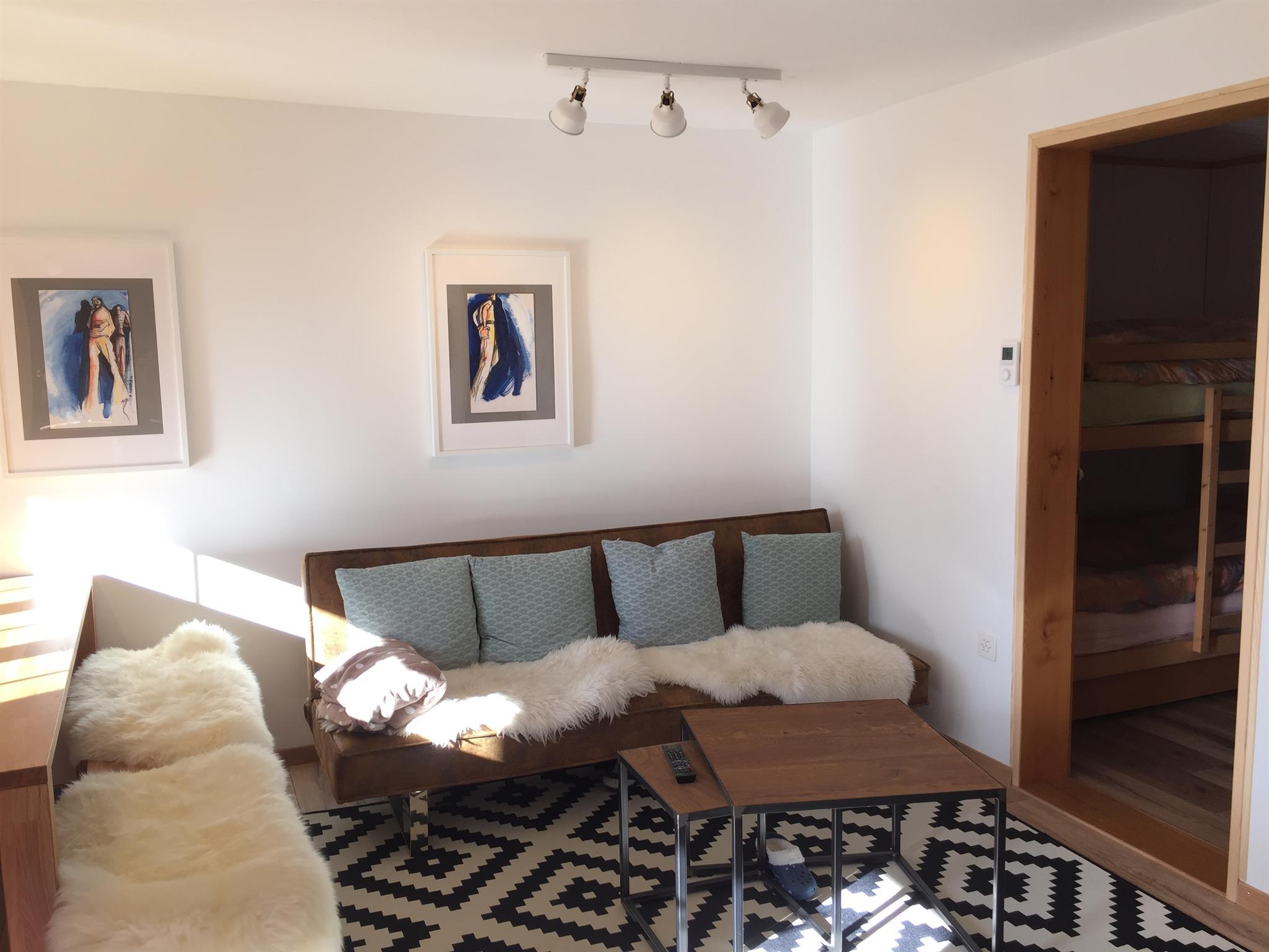 Waldegg Parterre Ost - IMG_4266