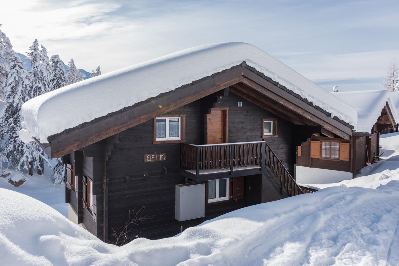Felsheim Parterre - Aussenansicht Winter 2