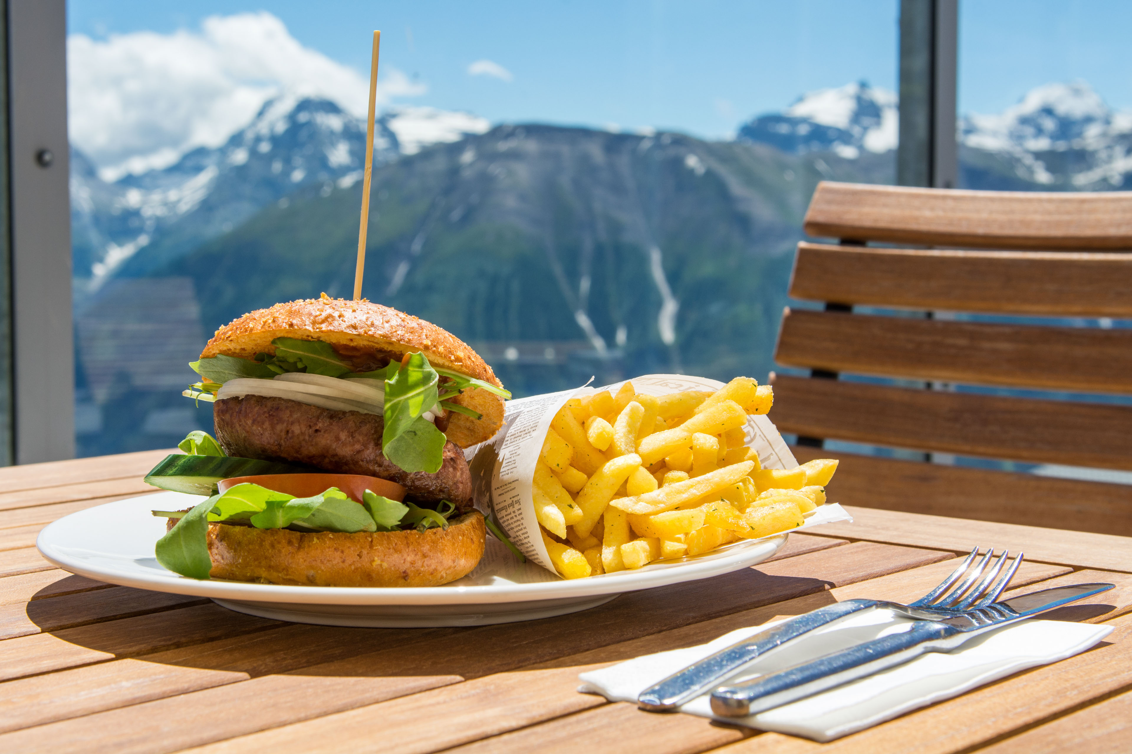 mys-Aletsch Panorama Lunch-Restaurant Alpenlodge Kühboden Fiescheralp