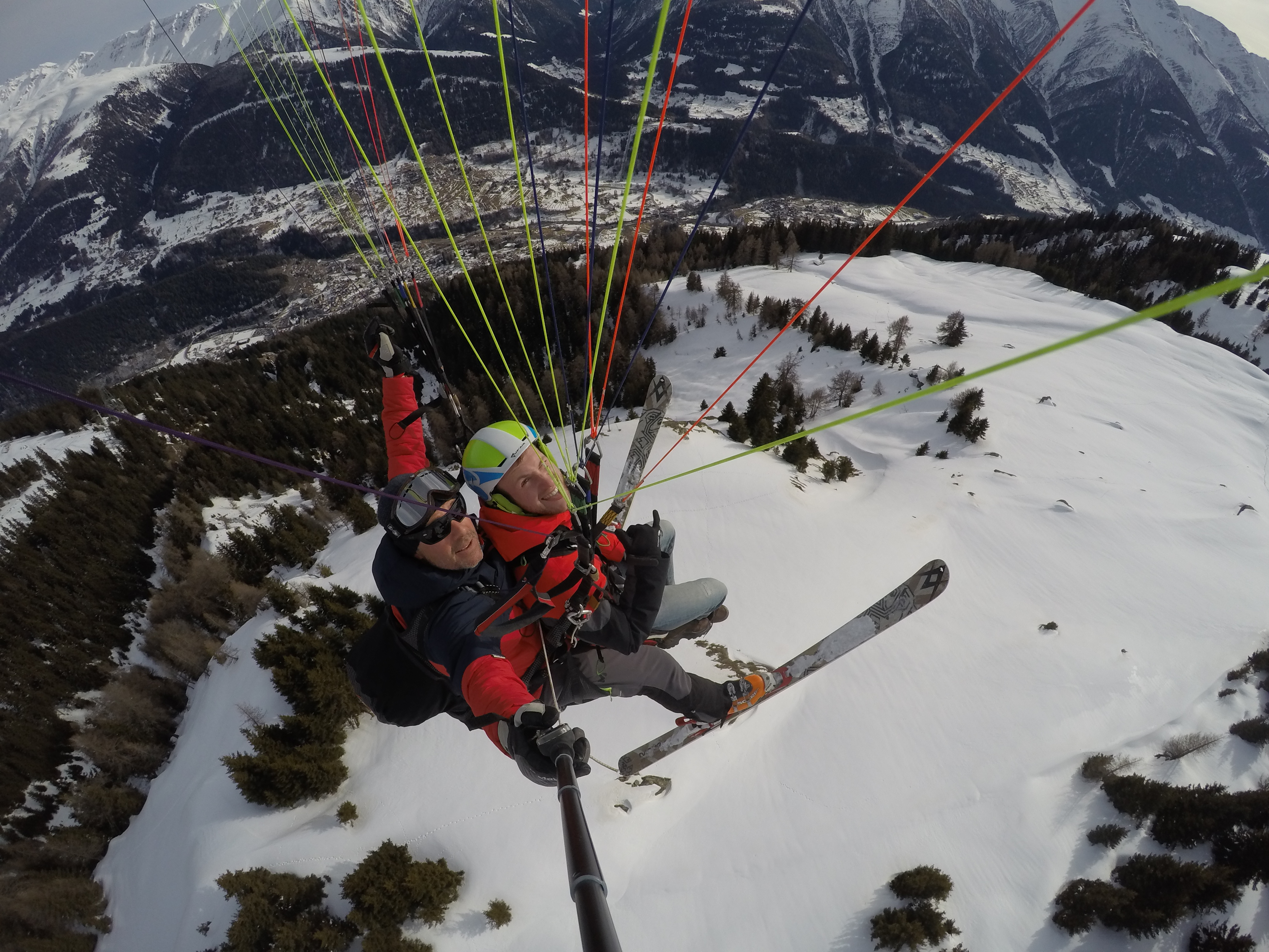 mys-Vol en parapente biplace Flug Taxi-Aletsch Arena AG - MyServices Media Upload