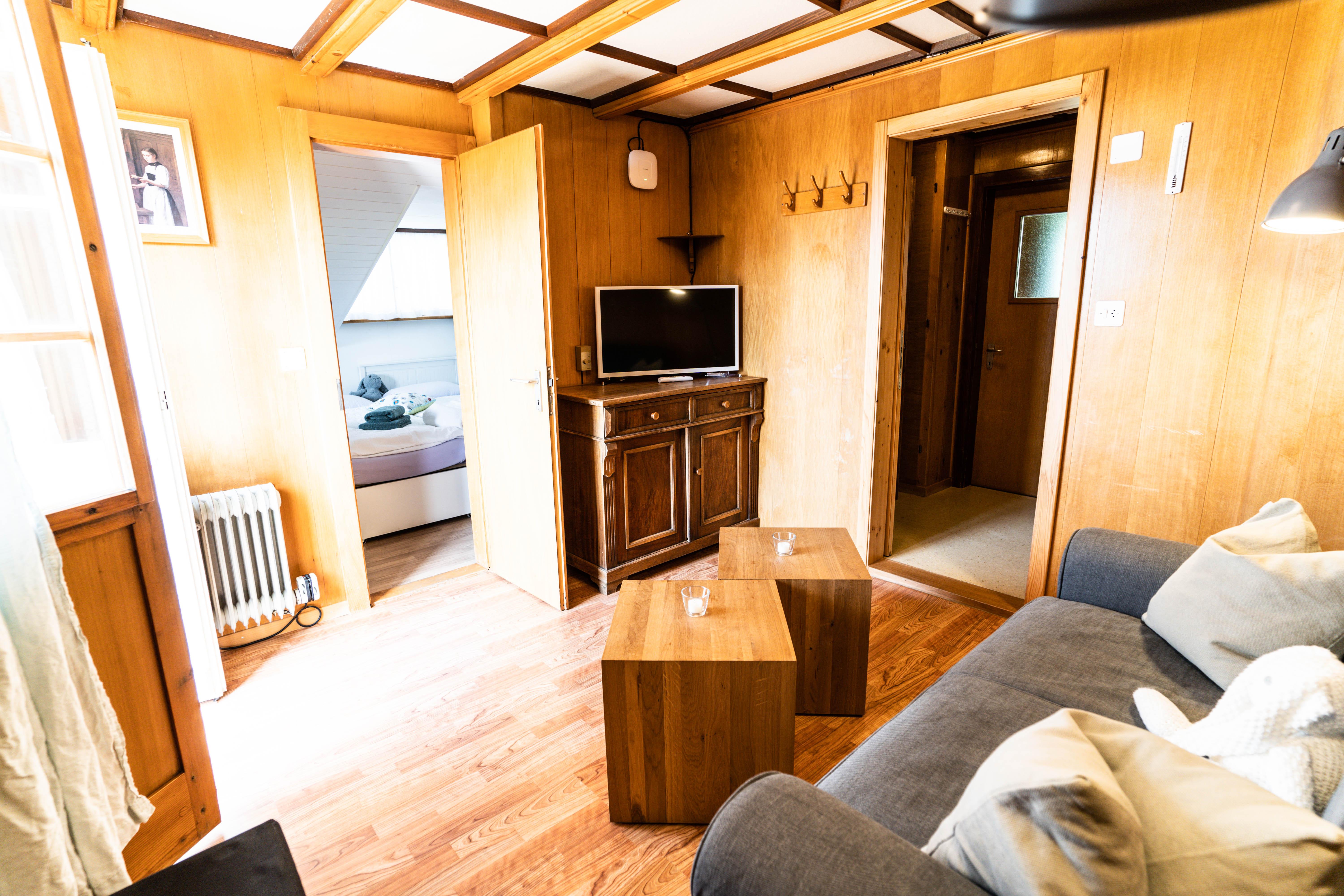 Bürcher Haus 2. OG Süd - Wohnzimmer