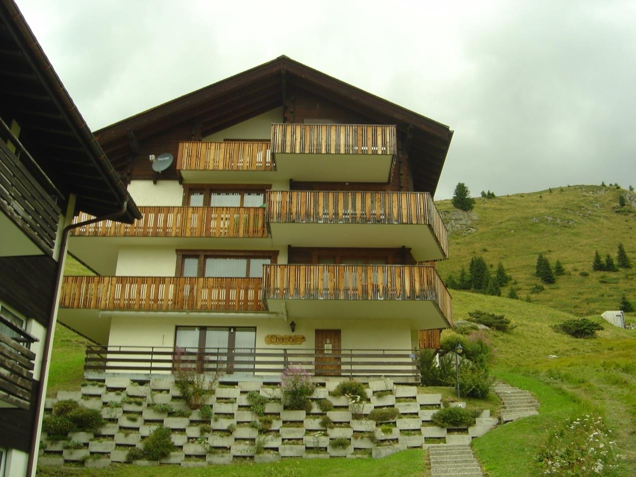 Chamois 4 2. OG Süd-Ost - Aussenansicht Sommer