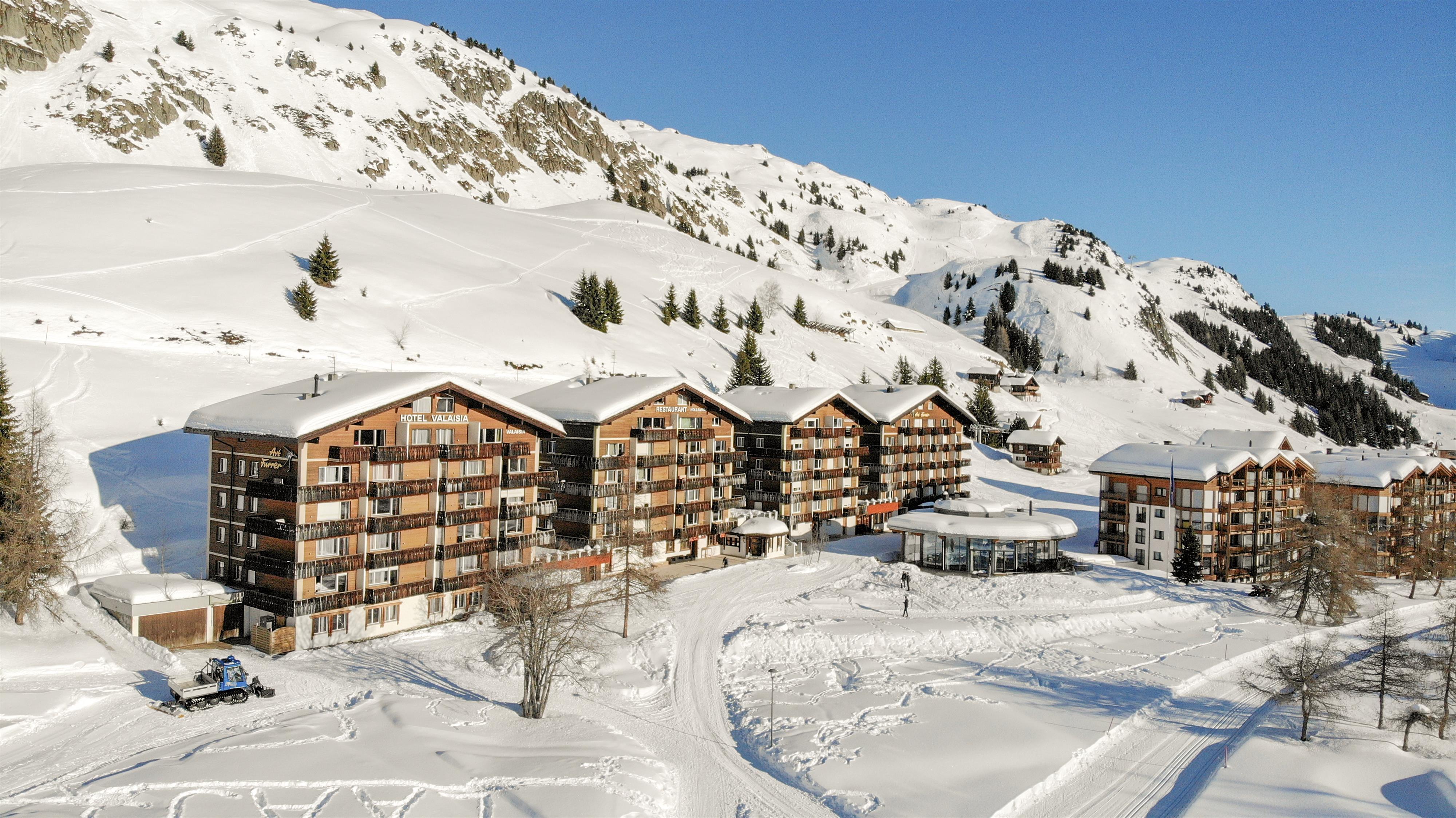 Valaisia 145 4. OG Ost - DJI_0483_edited