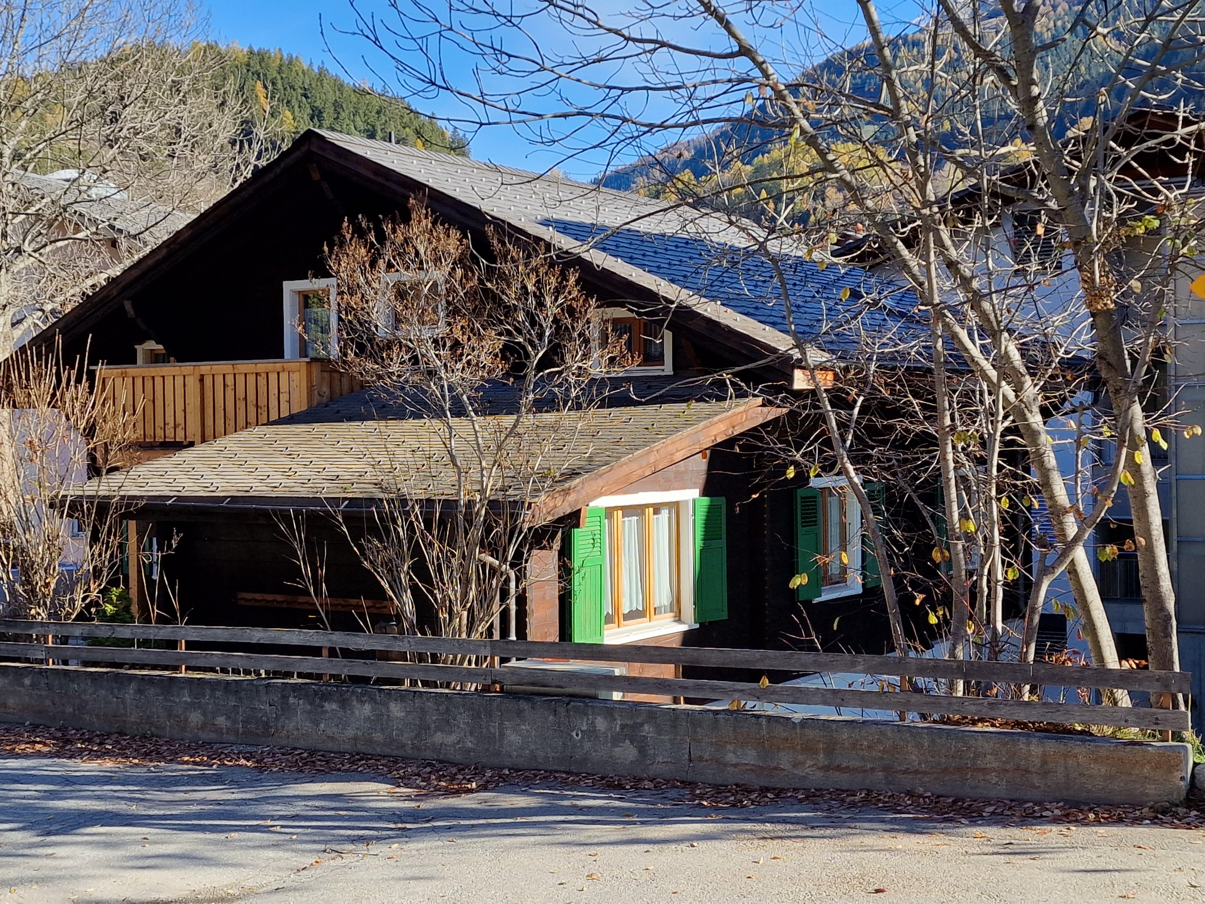 Bircheija 1 - Haus Strassenseite