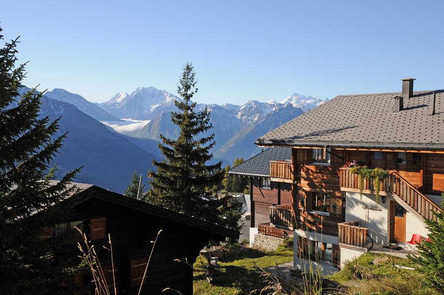 Hohfluh OG - Ferienwohnung Hohfluh Ausblick Südbalkon