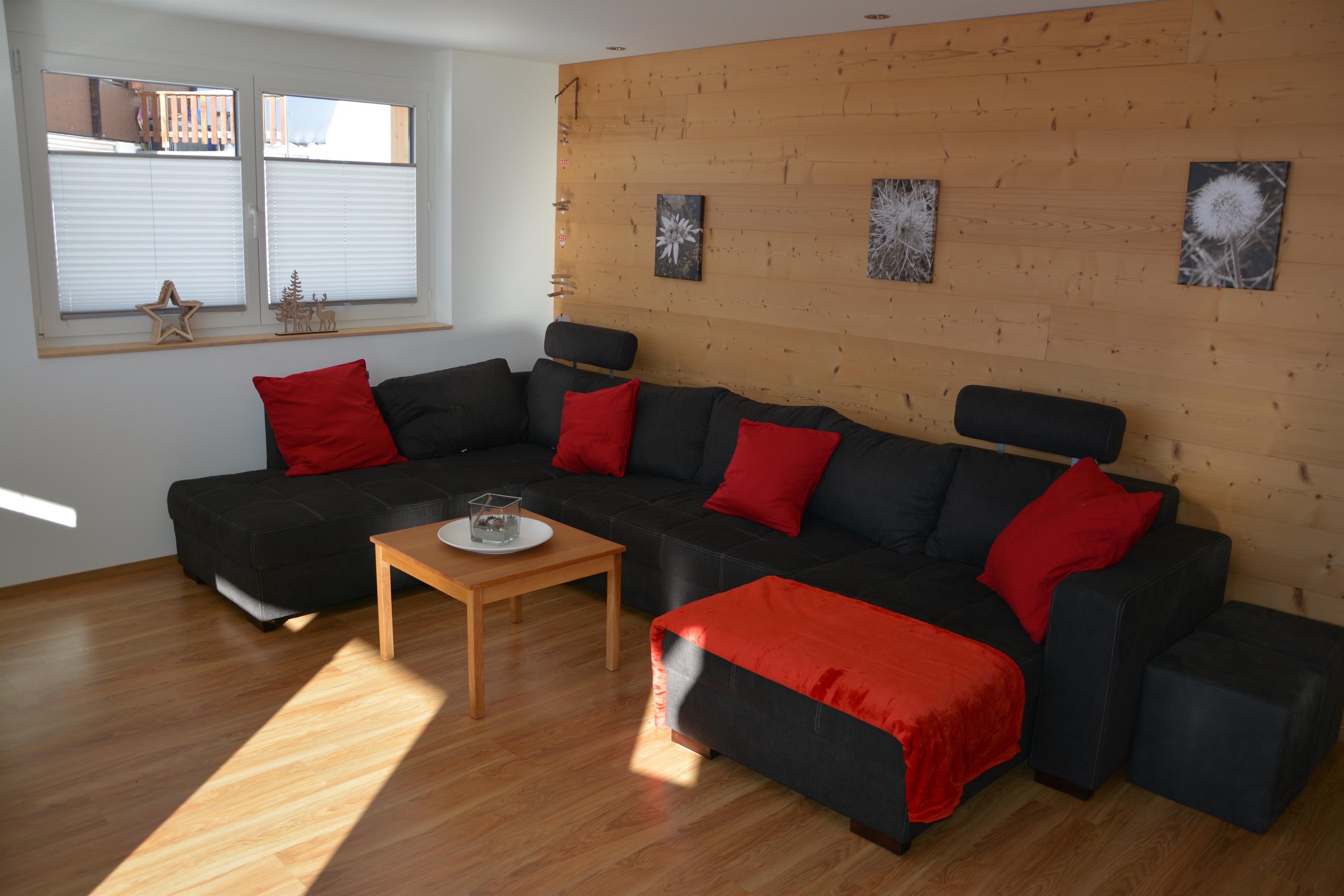 Donnerstafel 4 Zimmer West - Wohnzimmer