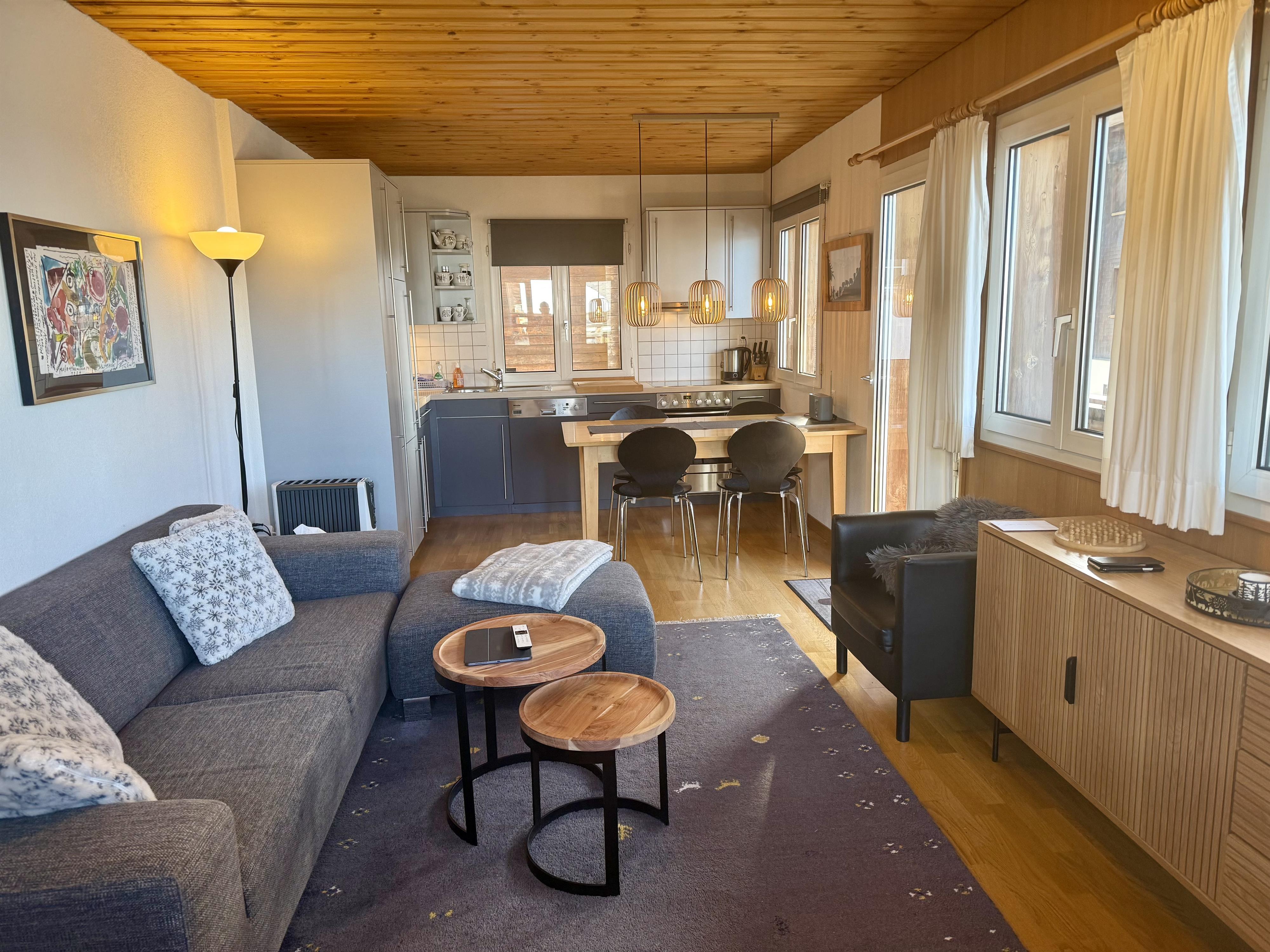 Mittelaletsch - Wohnzimmer & Küche