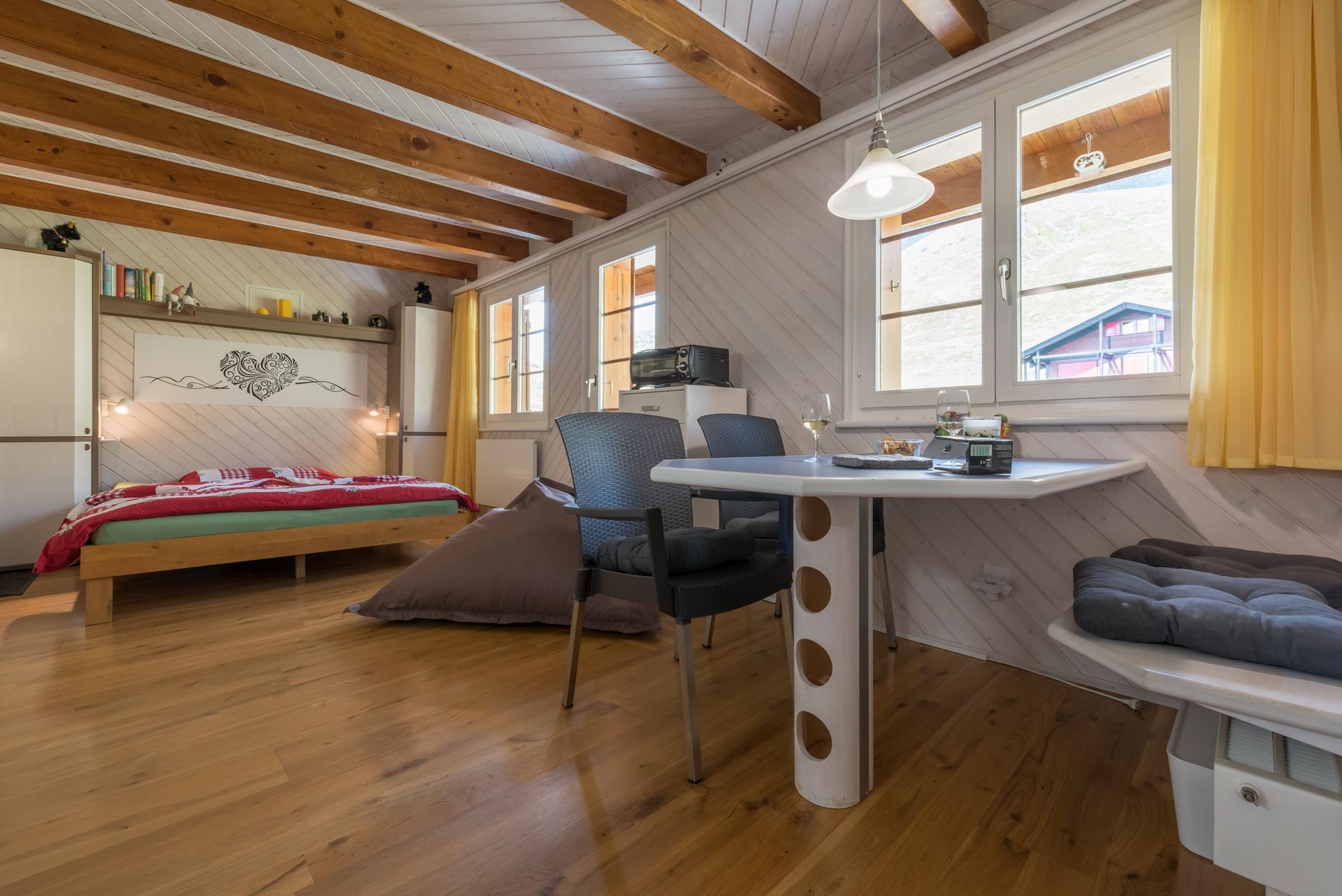 Pistenstübli Haus Märjelen - Wohn und Essen