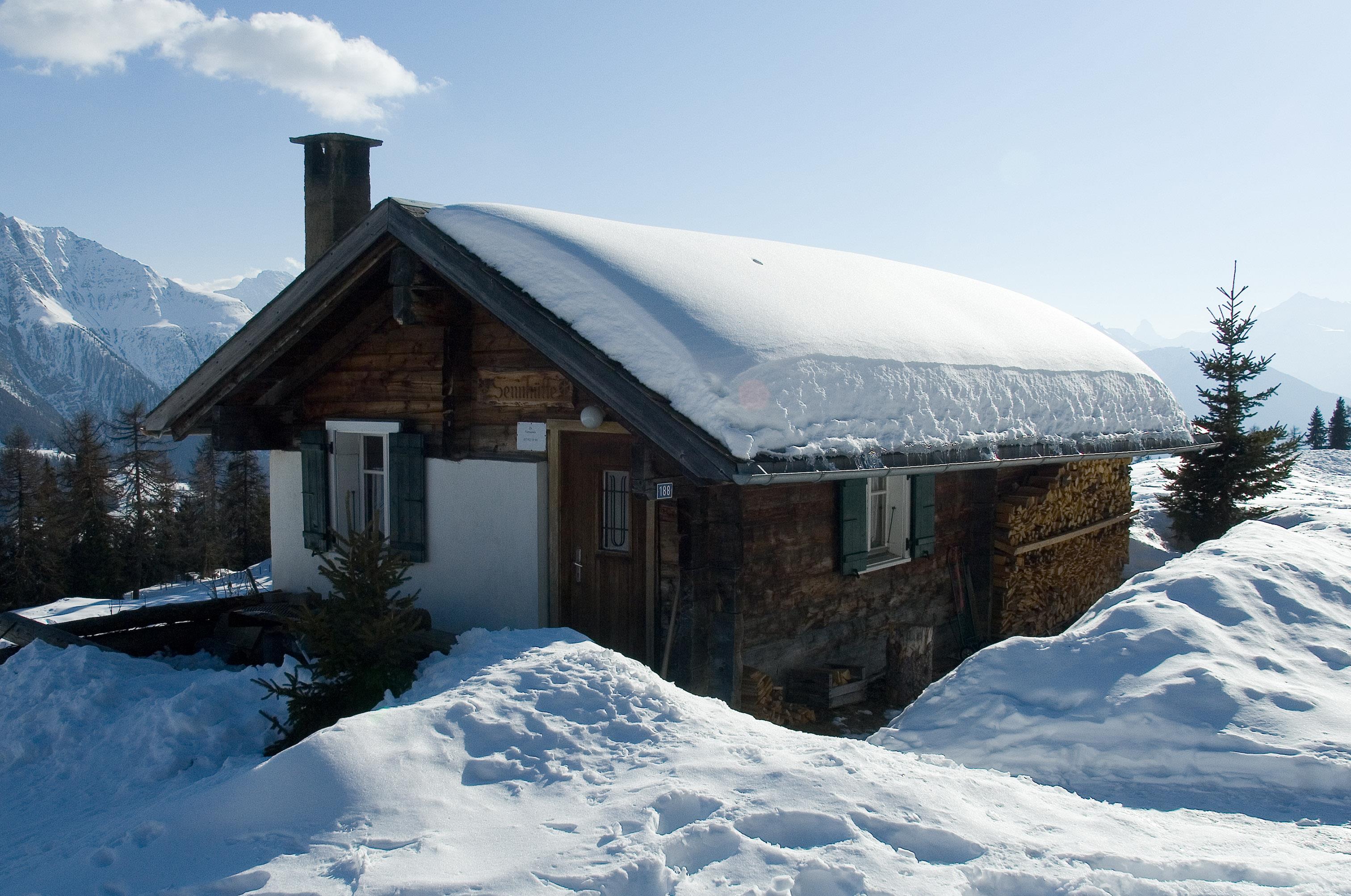 Sennhütte - Aussenansicht_Winter