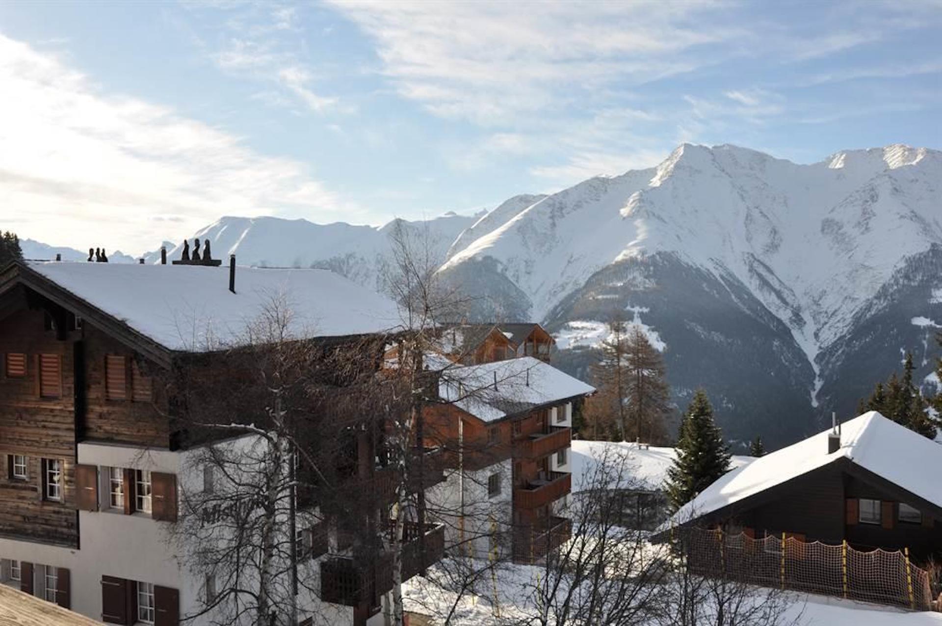 Märjelen 2. Stock West - Aussicht Balkon 1