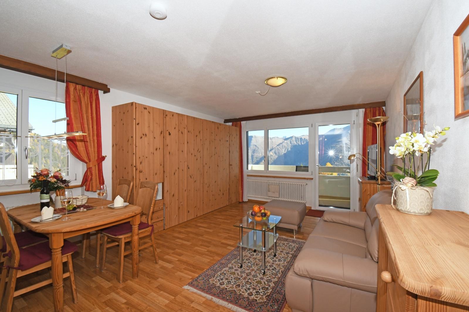 Alpenhaus 46 - Ferienwohnung Alpenhaus 46 - Wohn-/Schlafzimmer