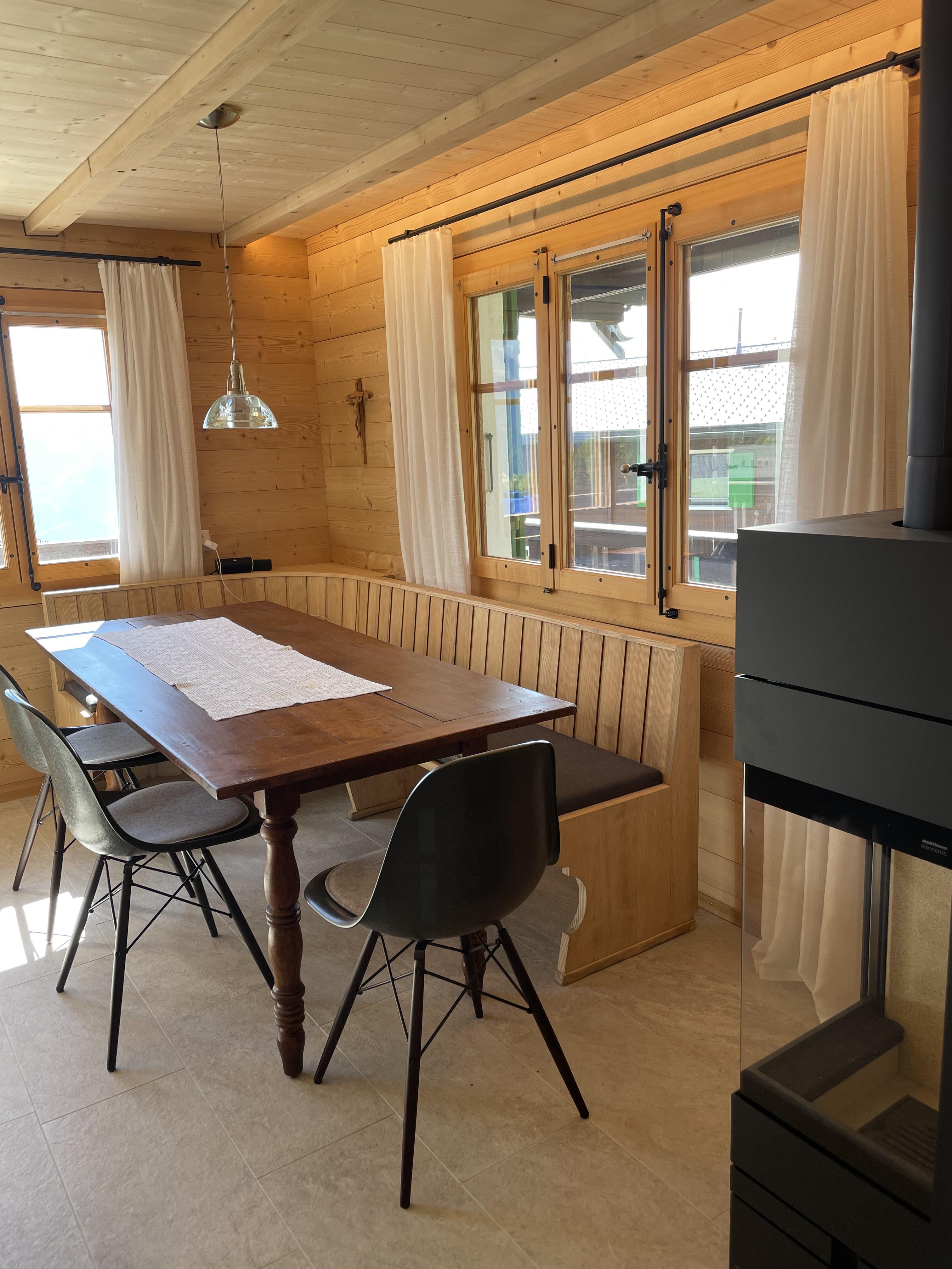 Käthy - Lichtdurchfluteter Essbereich