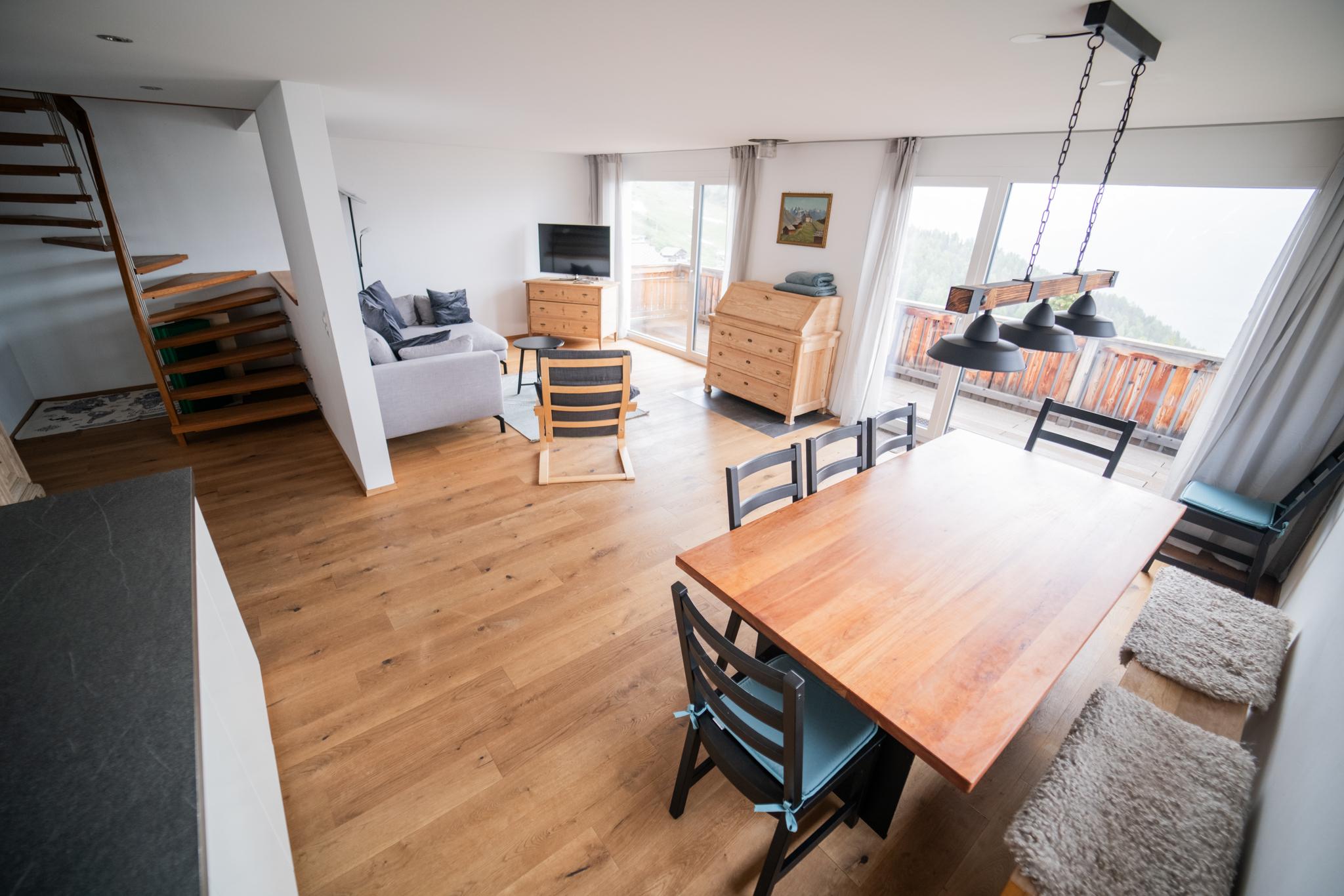 Beesche Tritt 2. OG West - 1-4.5 Wohnzimmer