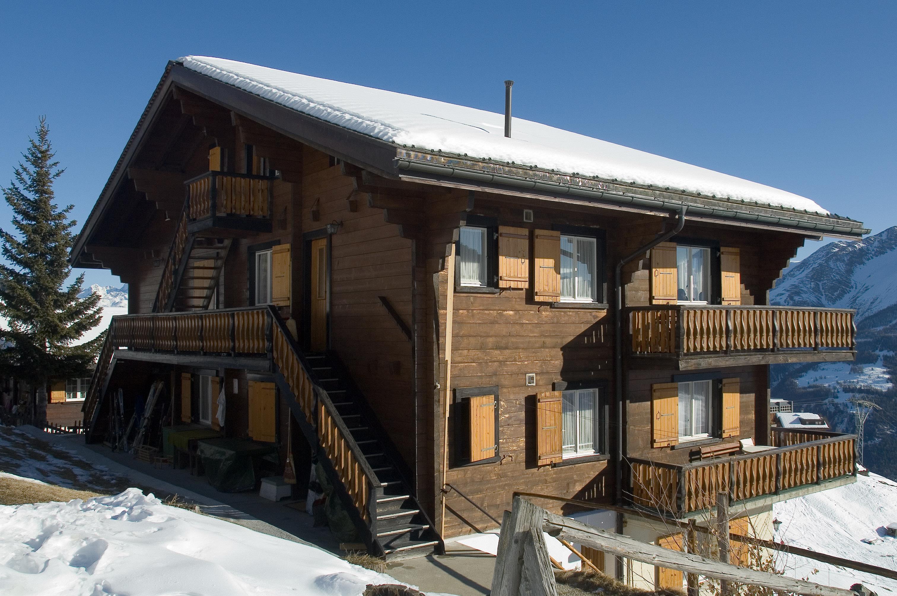 Arvenheim Parterre West - Aussenansicht Winter