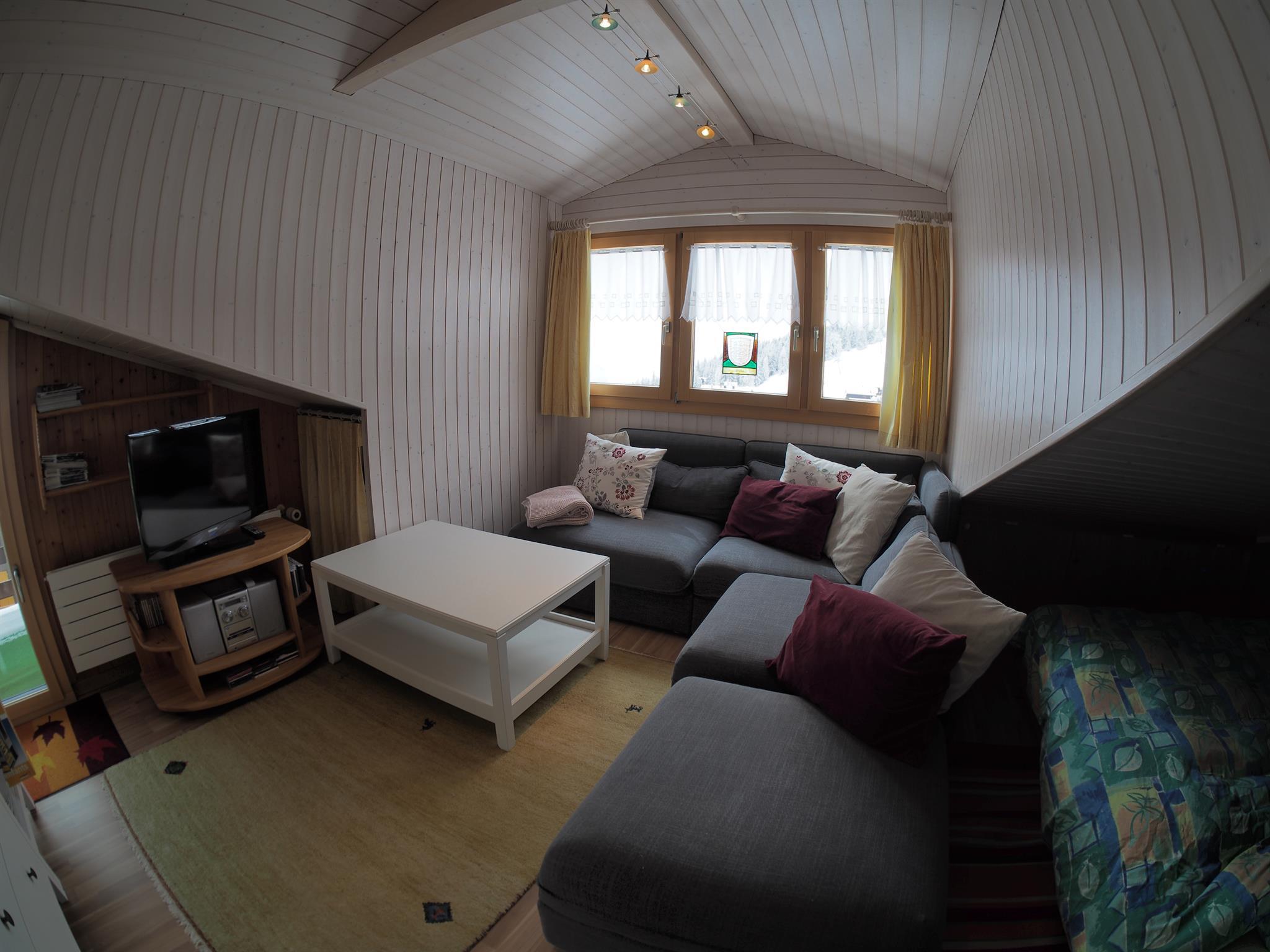 Aster (Minnig Sabine) - Wohnzimmer mit franz. Bett