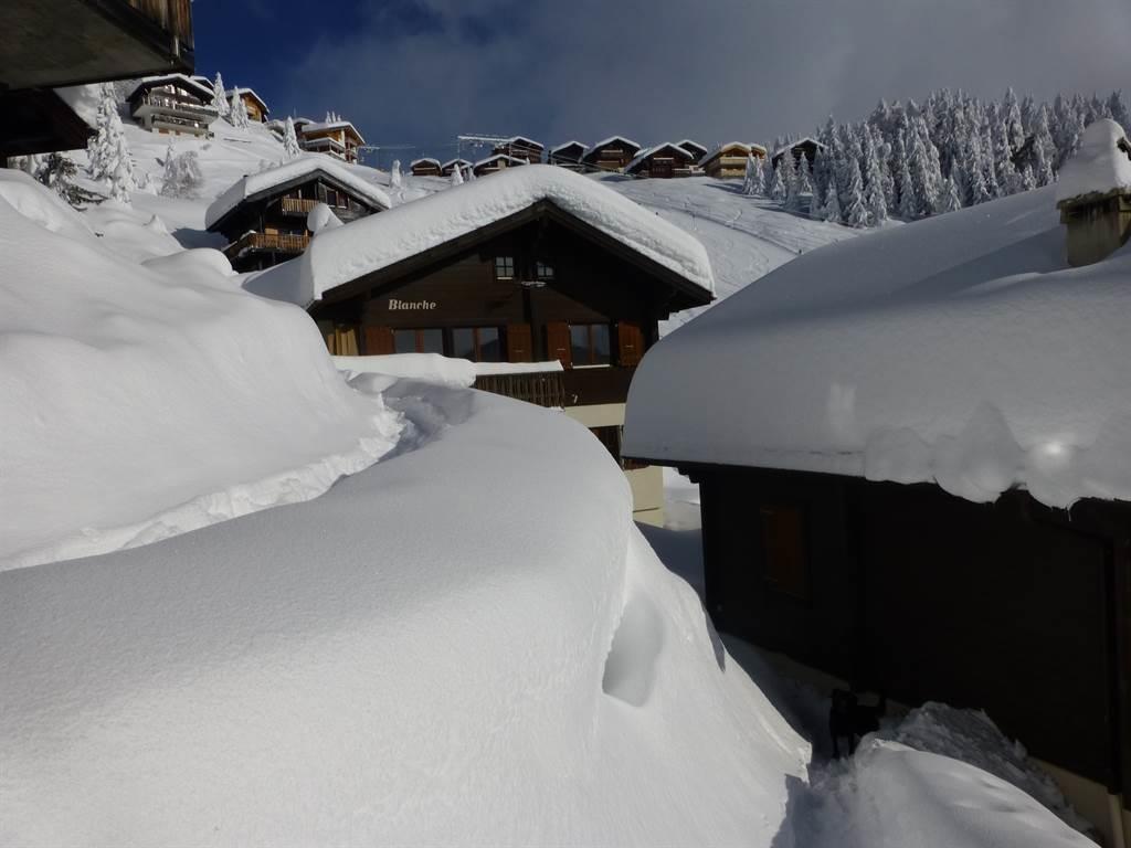 Blanche EG - Aussenansicht Winter 2